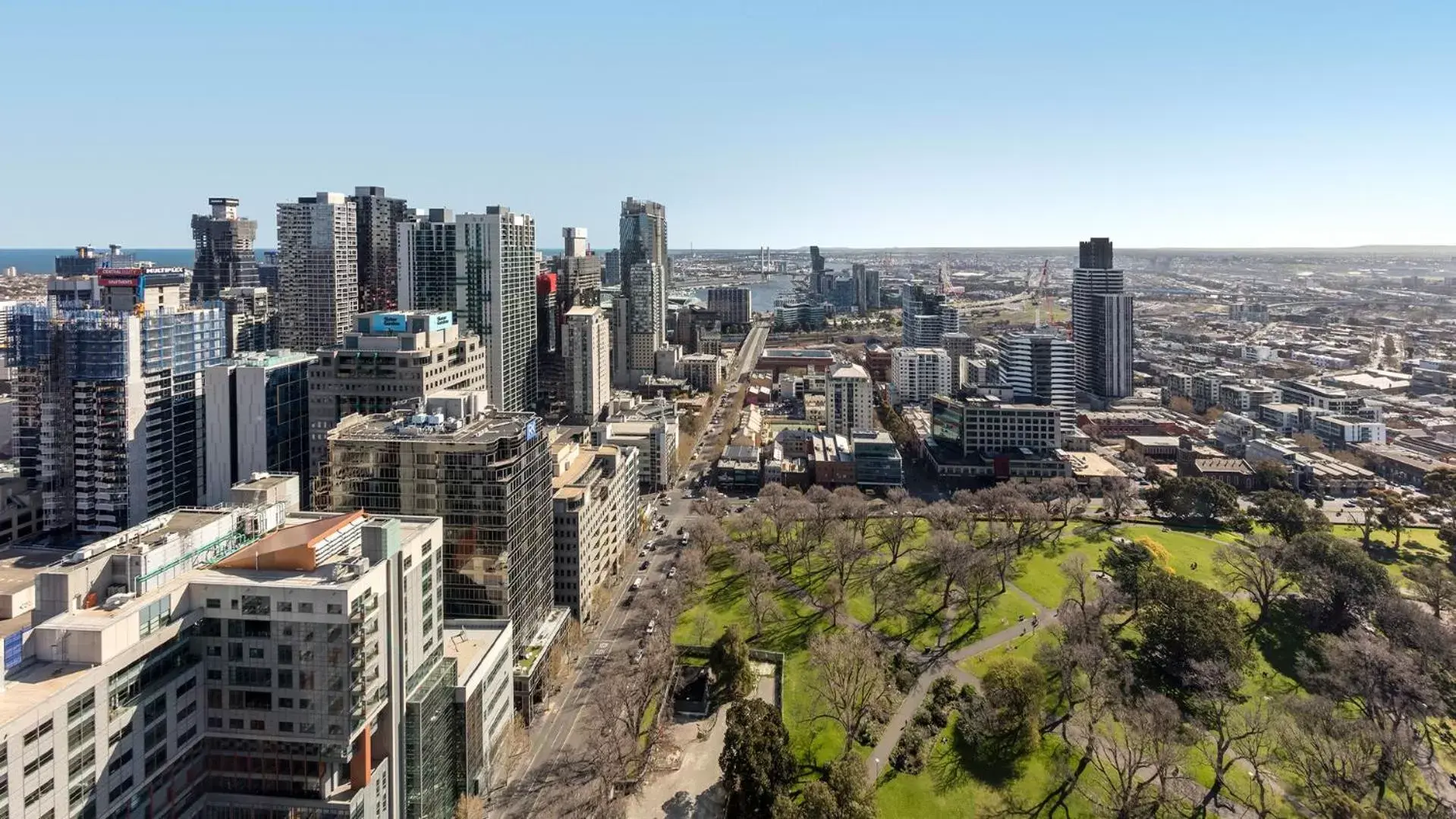 View (from property/room), Bird's-eye View in Oaks Melbourne on William Suites