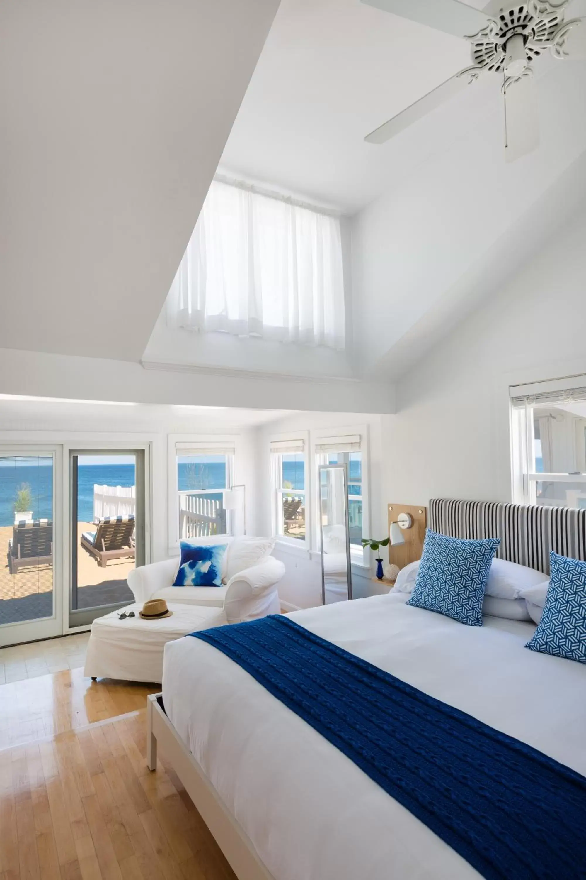 Photo of the whole room, Bed in Blue - Inn on the Beach