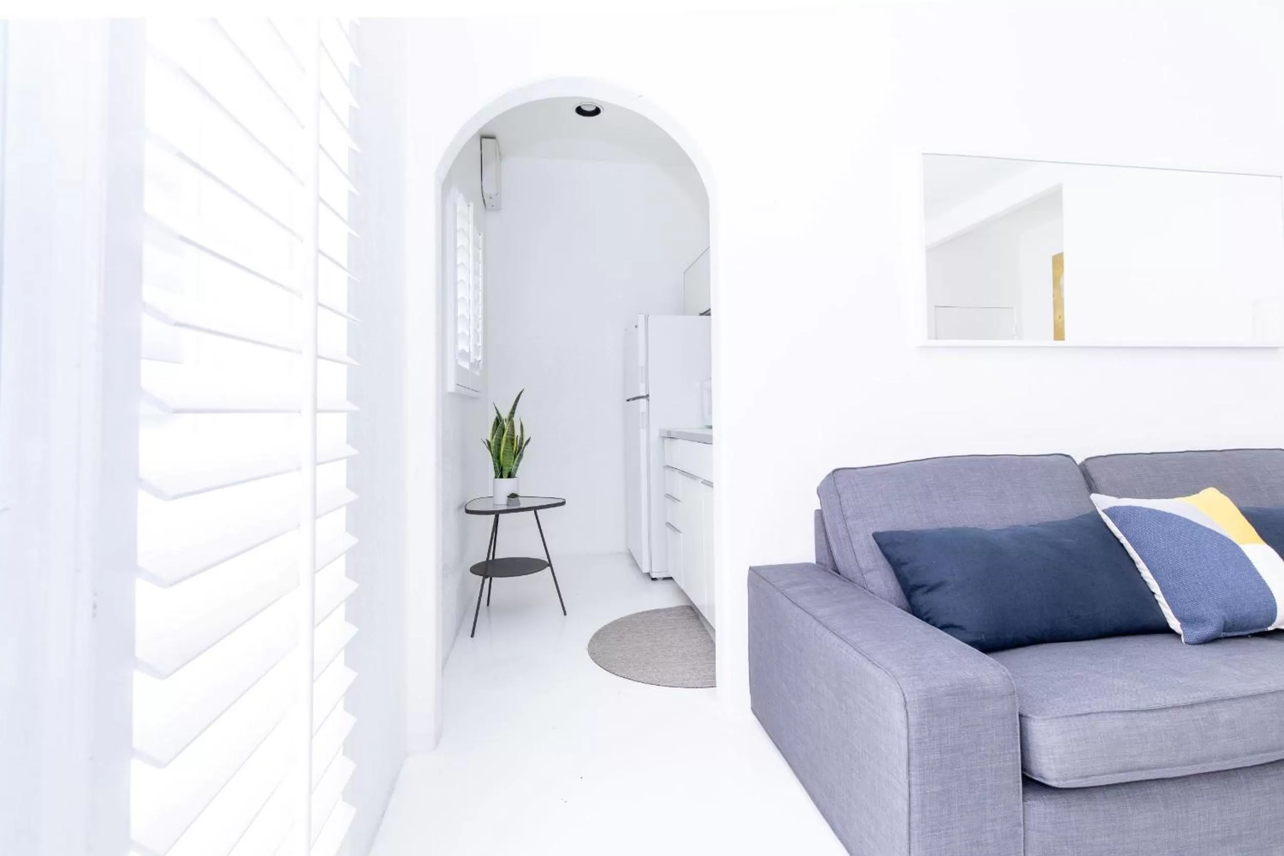 Living room in Alcazar Palm Springs