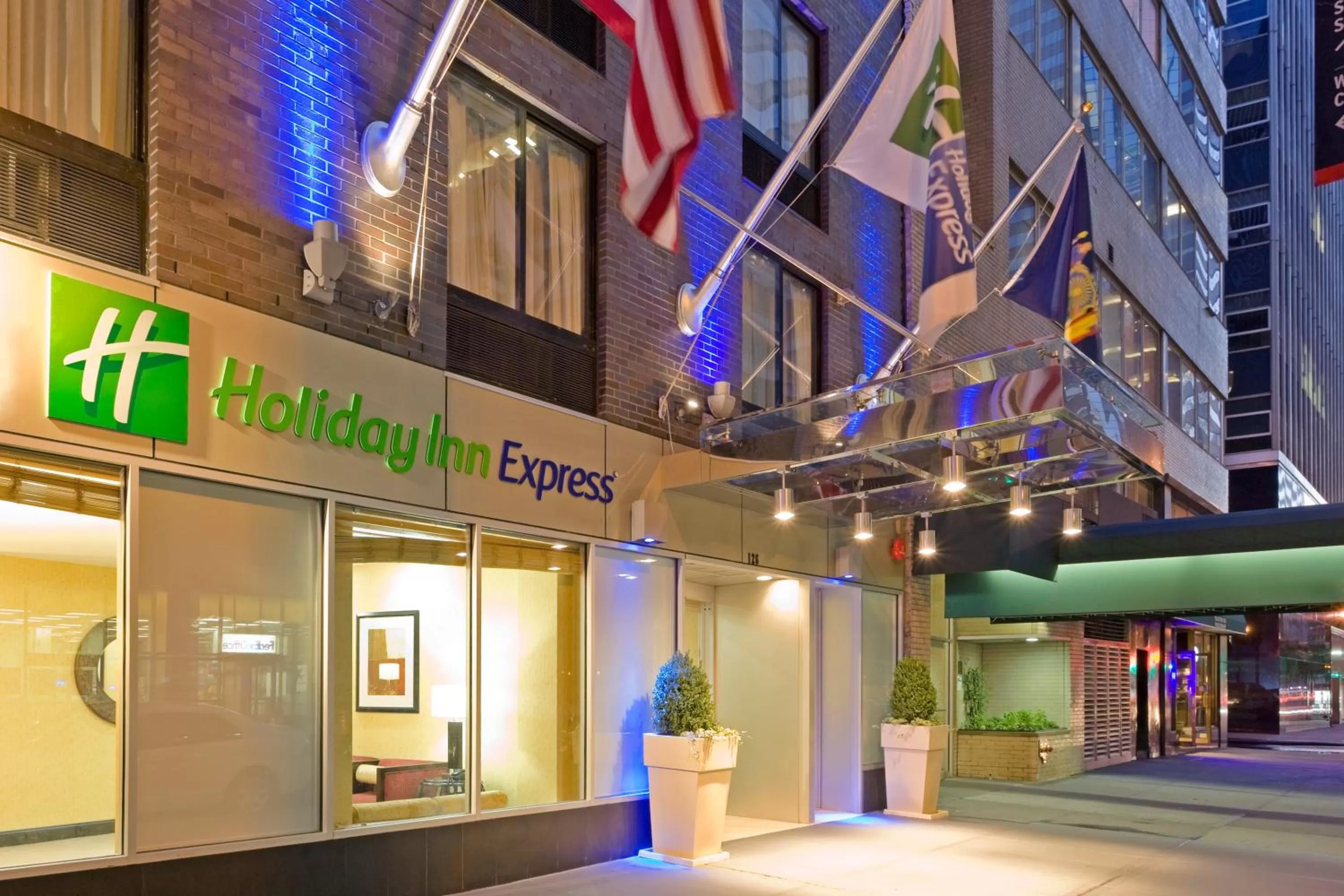 Property building in Holiday Inn Express - Wall Street by IHG