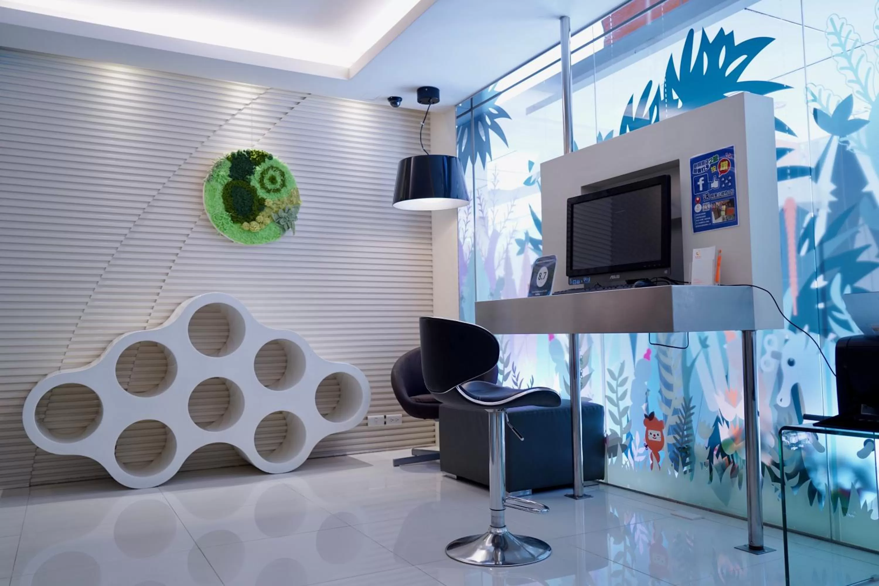 Library in CityInn Hotel Taipei Station Branch II