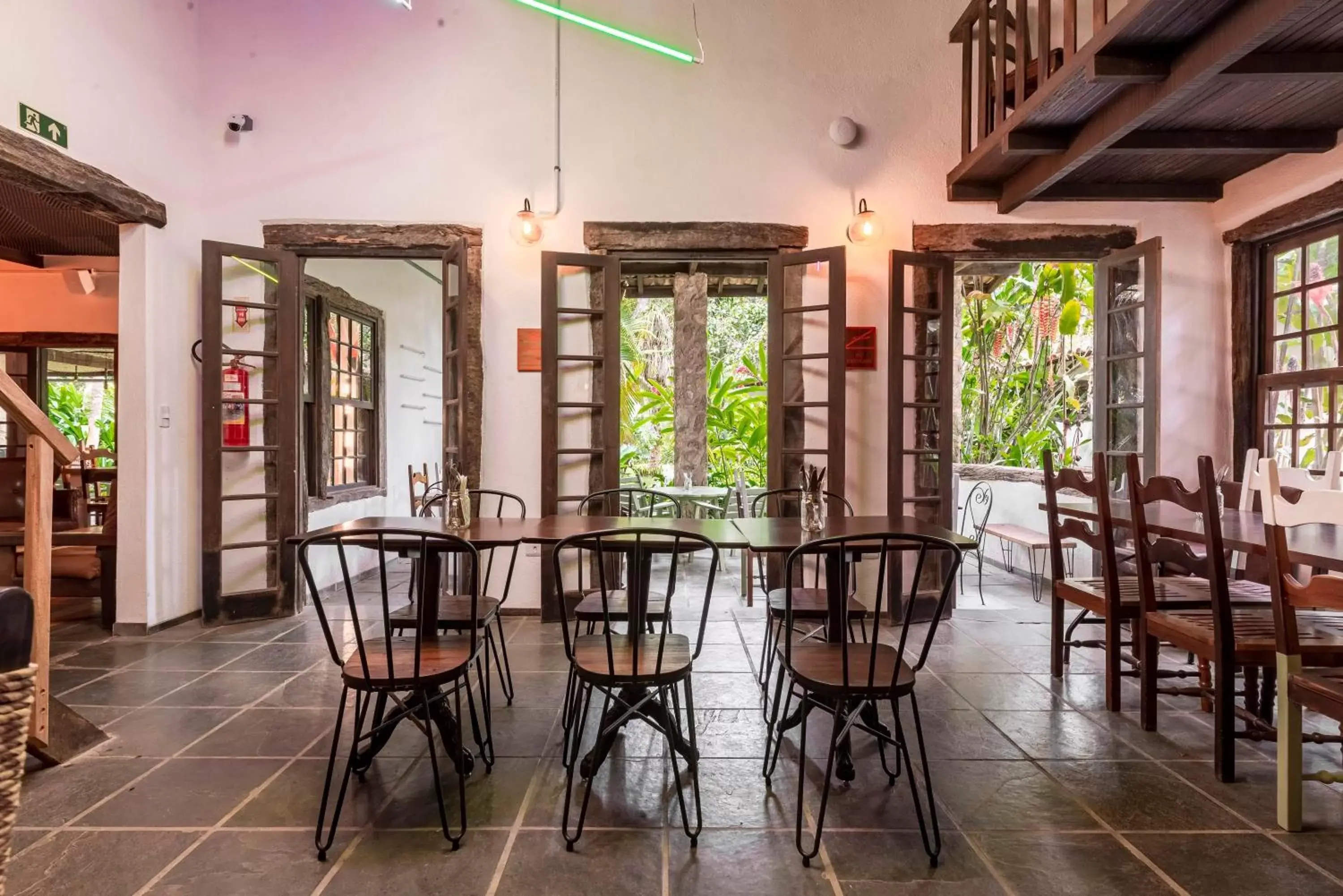 Restaurant/Places to Eat in Selina Paraty