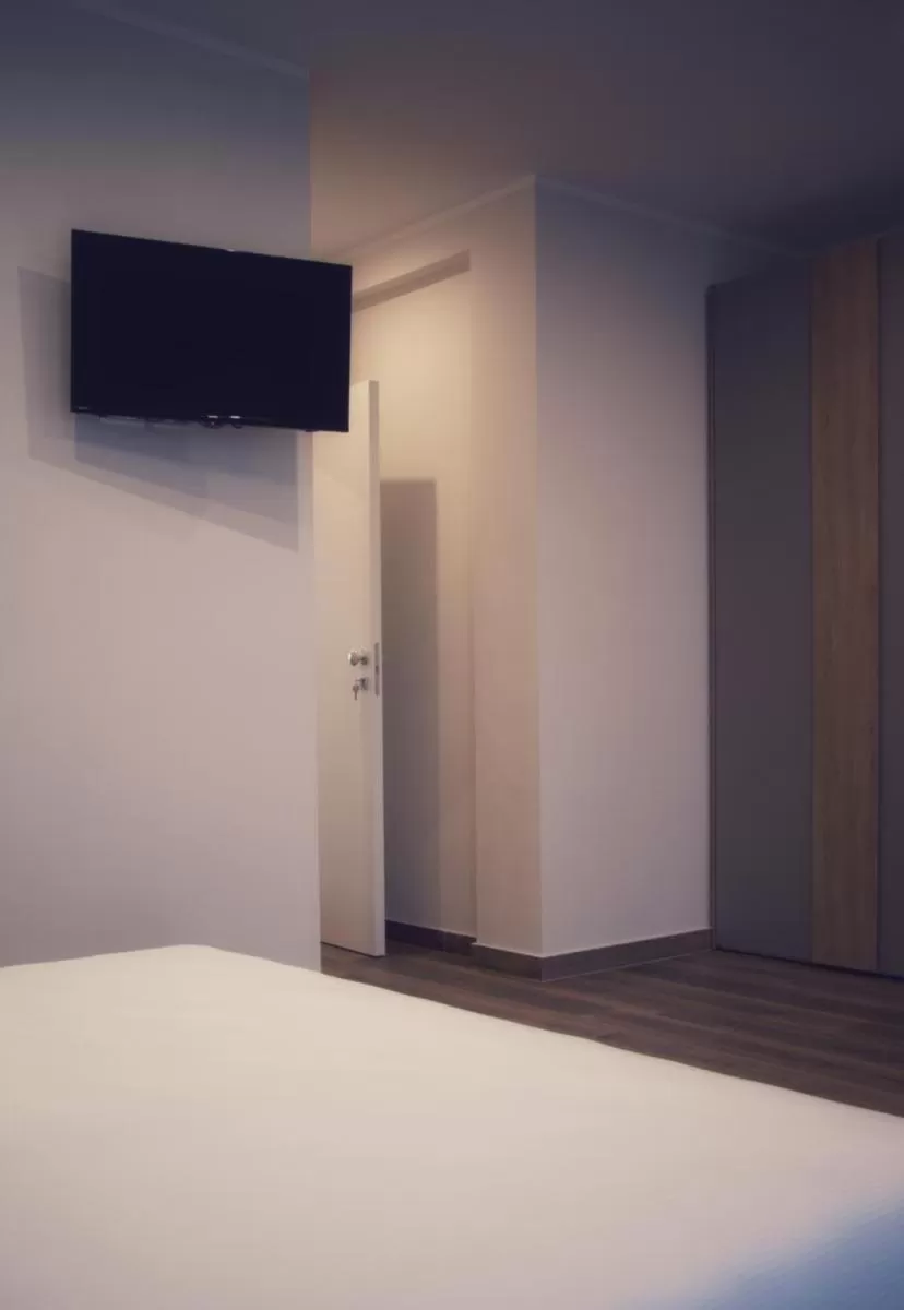 TV/Entertainment Center in Lumarooms B&B