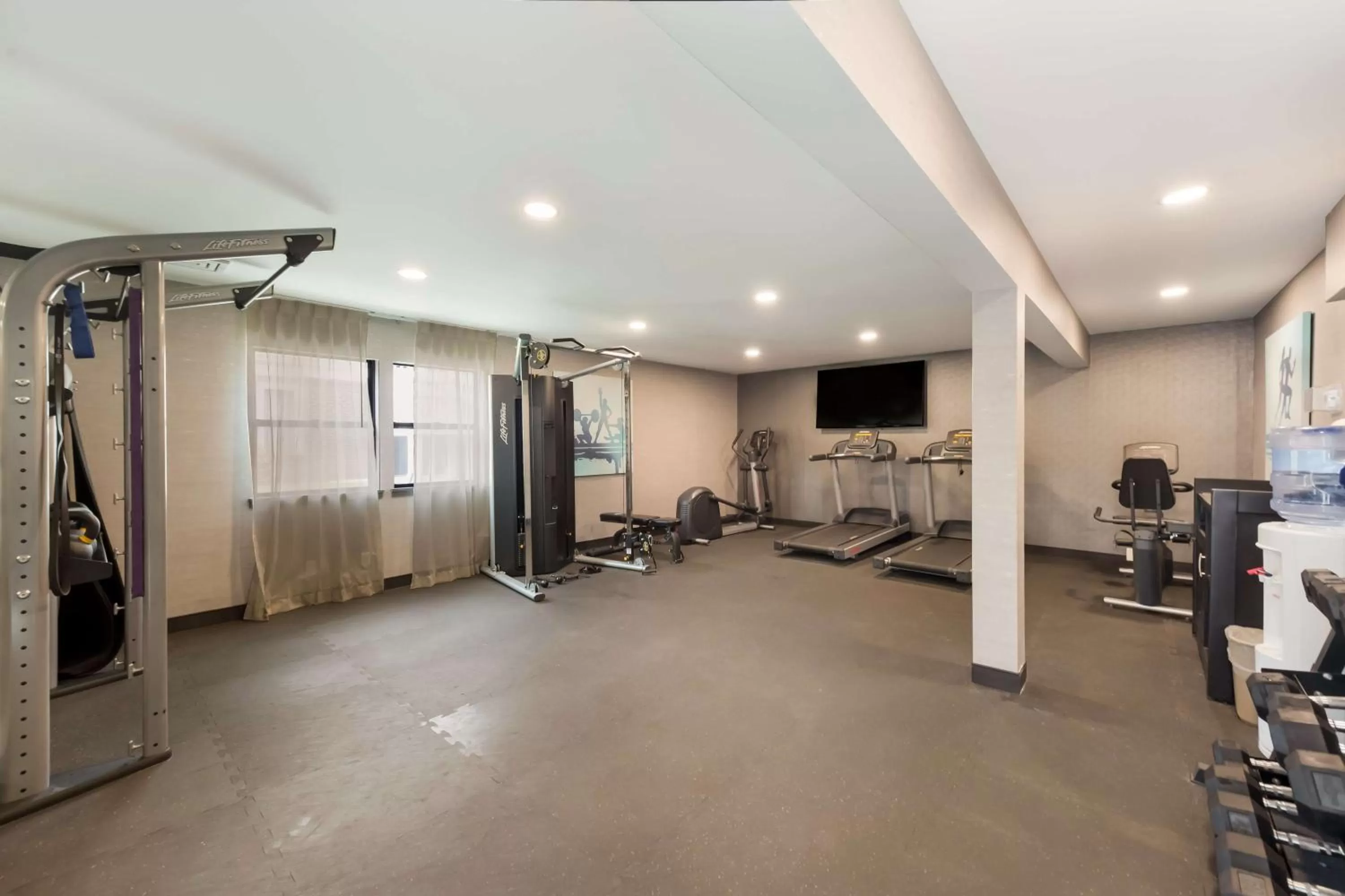 Fitness centre/facilities in Best Western Fishkill Inn & Suites