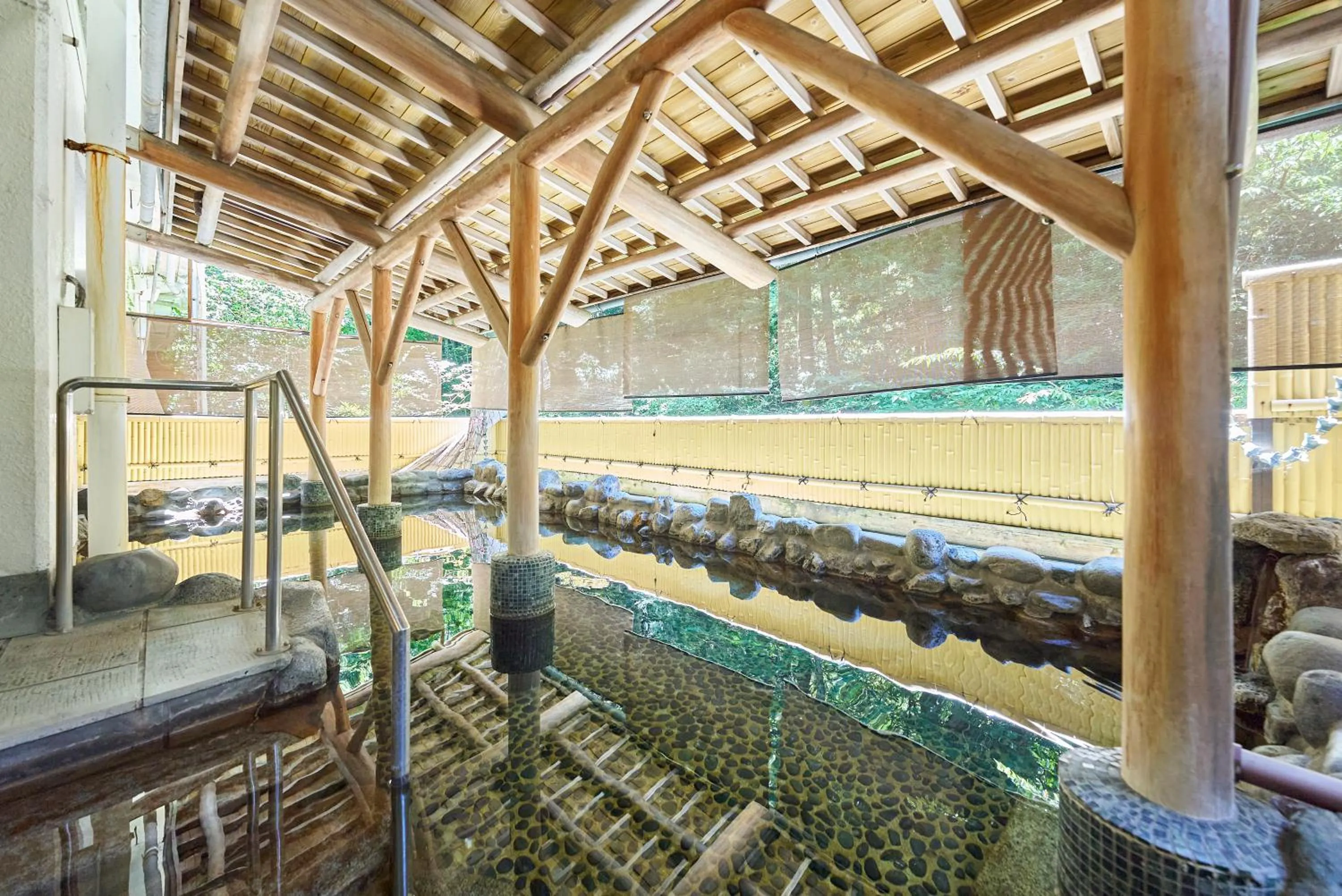 Hot Spring Bath in Hakone Yumoto Hotel