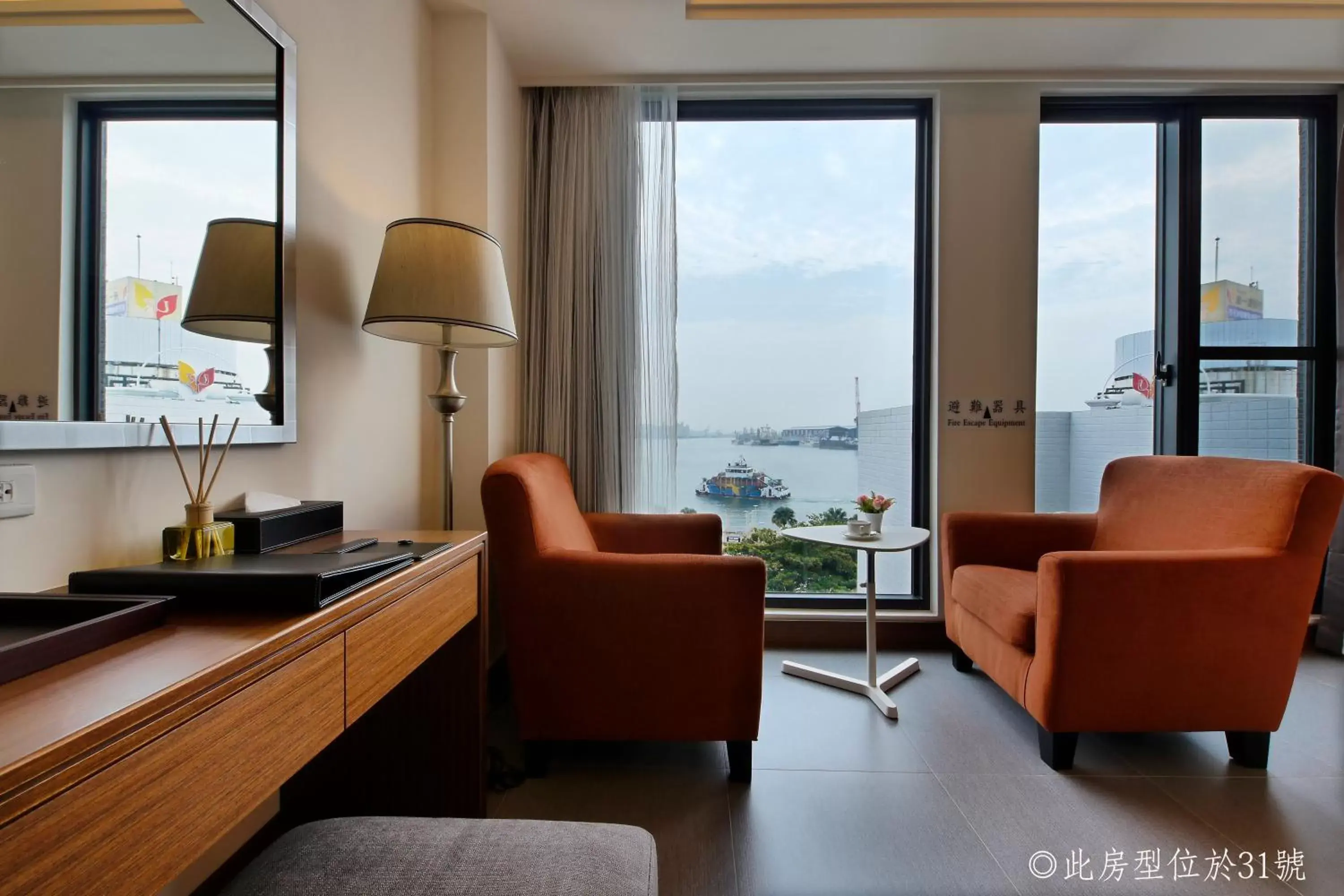 Luxury Double Room with Harbor View in Watermark Hotel - Sizihwan Luxury Double Room with Harbor View in Watermark Hotel - Sizihwan