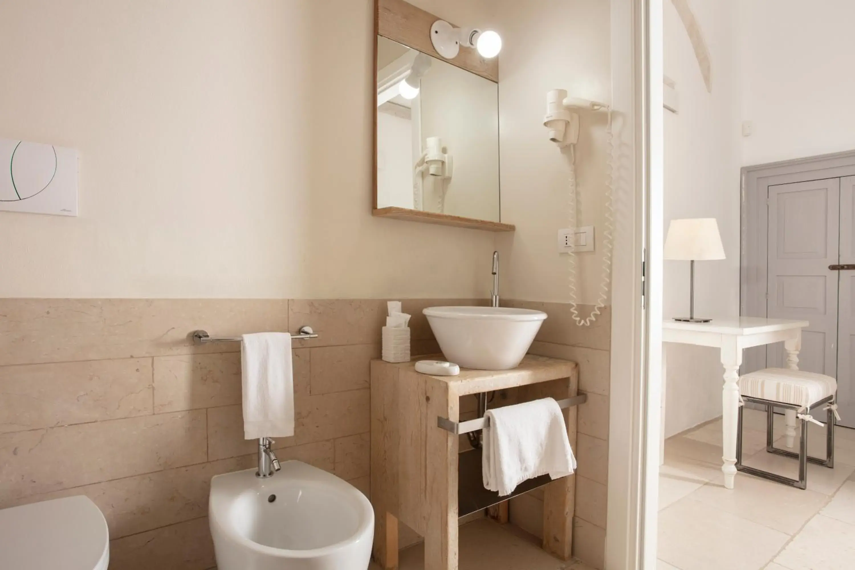 Bathroom in Masseria Mongio dell'Elefante