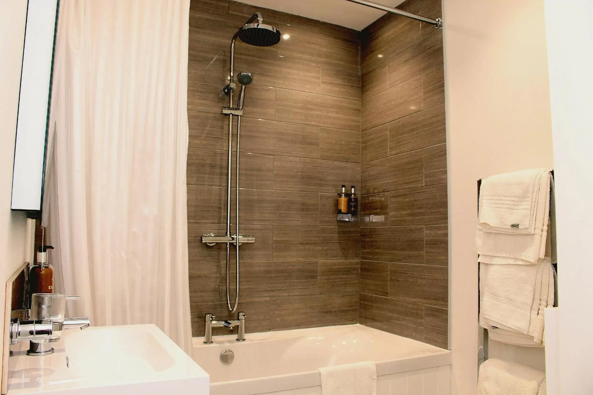 Shower, Bathroom in The Cliff Hotel & Spa