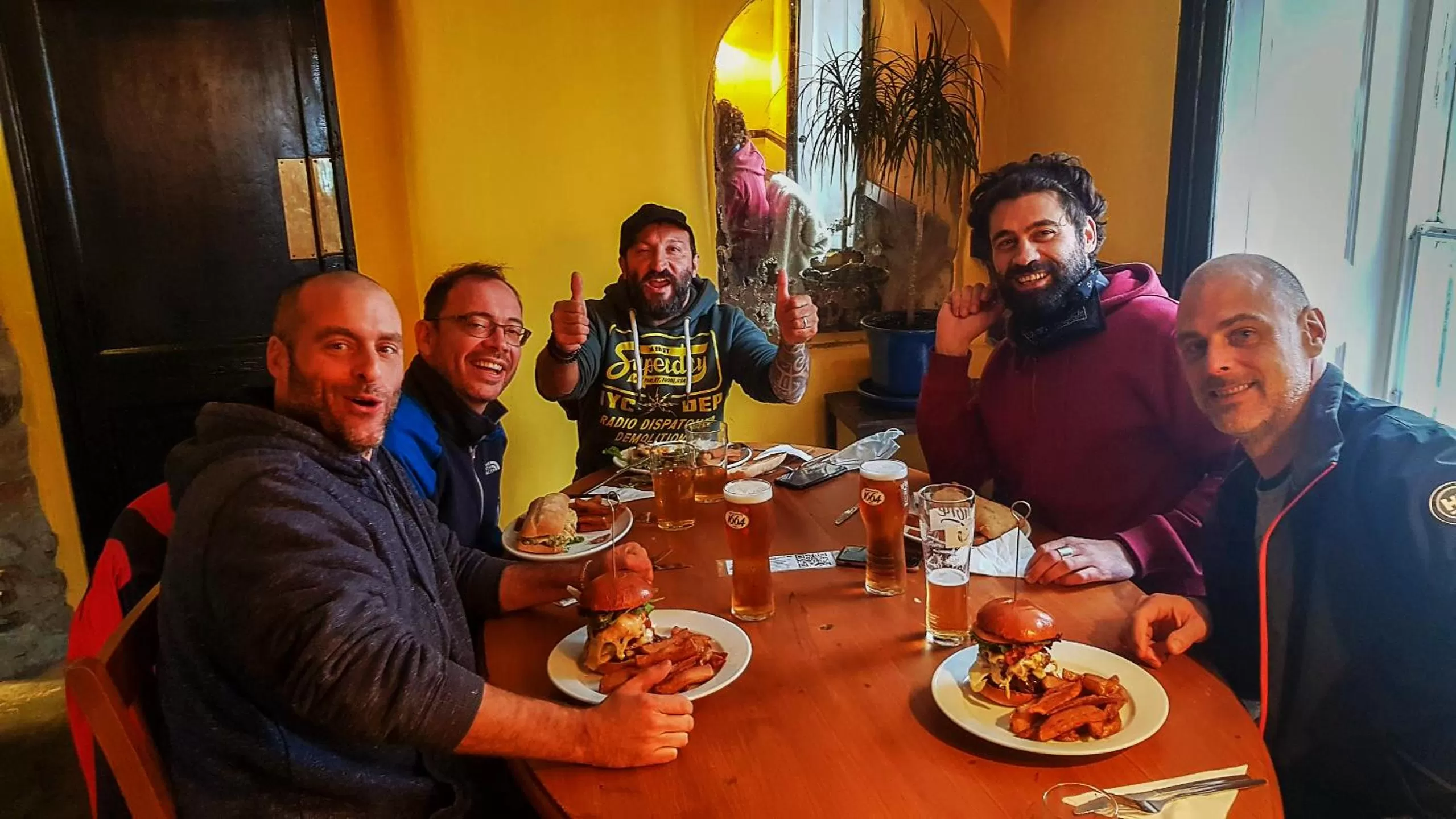 Restaurant/places to eat, Guests in Jacobs Ladder Inn