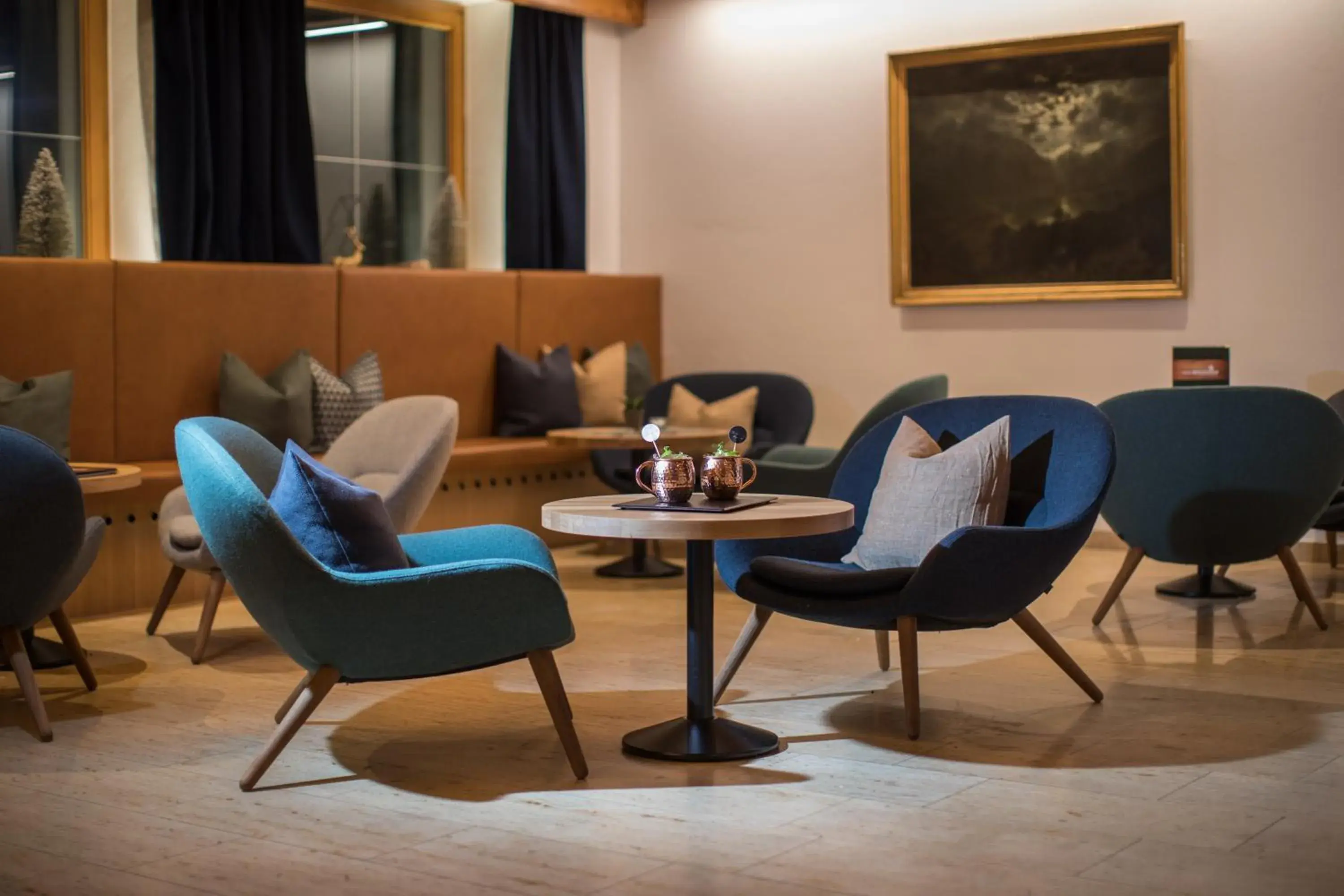 Lounge or bar, Seating Area in Hotel Der Waldhof