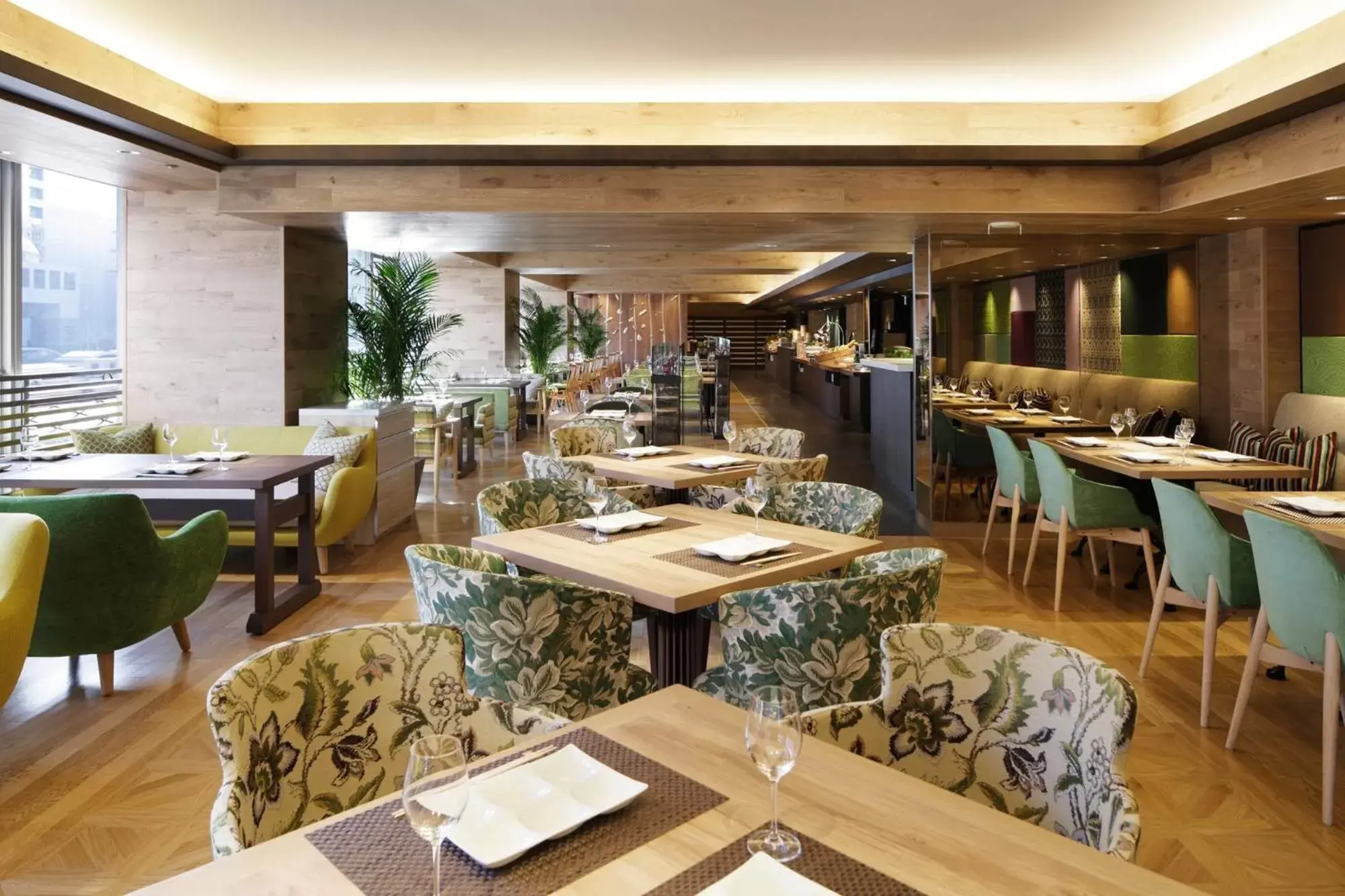 Restaurant/places to eat in Kyoto Tower Hotel Restaurant/places to eat in Kyoto Tower Hotel