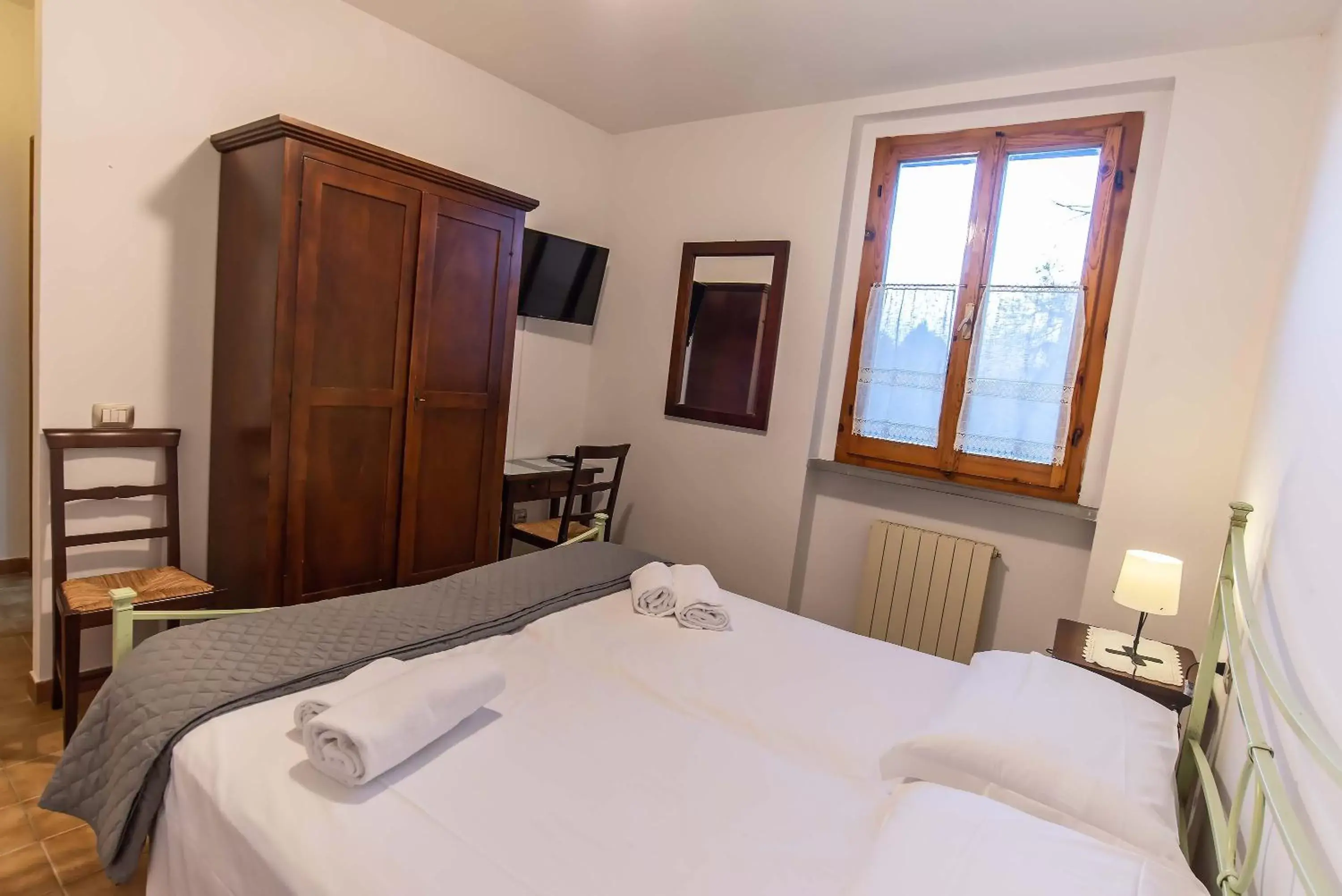 Photo of the whole room, Bed in Residenza di Campagna Montelleri