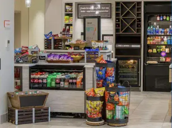 Supermarket/Shops in Hilton Garden Inn Visalia, Ca