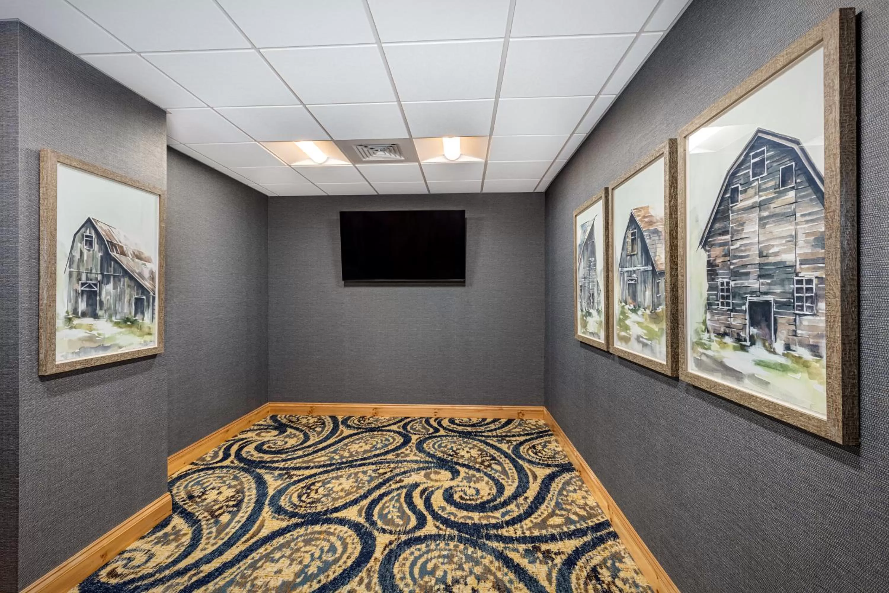 Meeting/conference room, Bed in The Brownwood Hotel & Spa