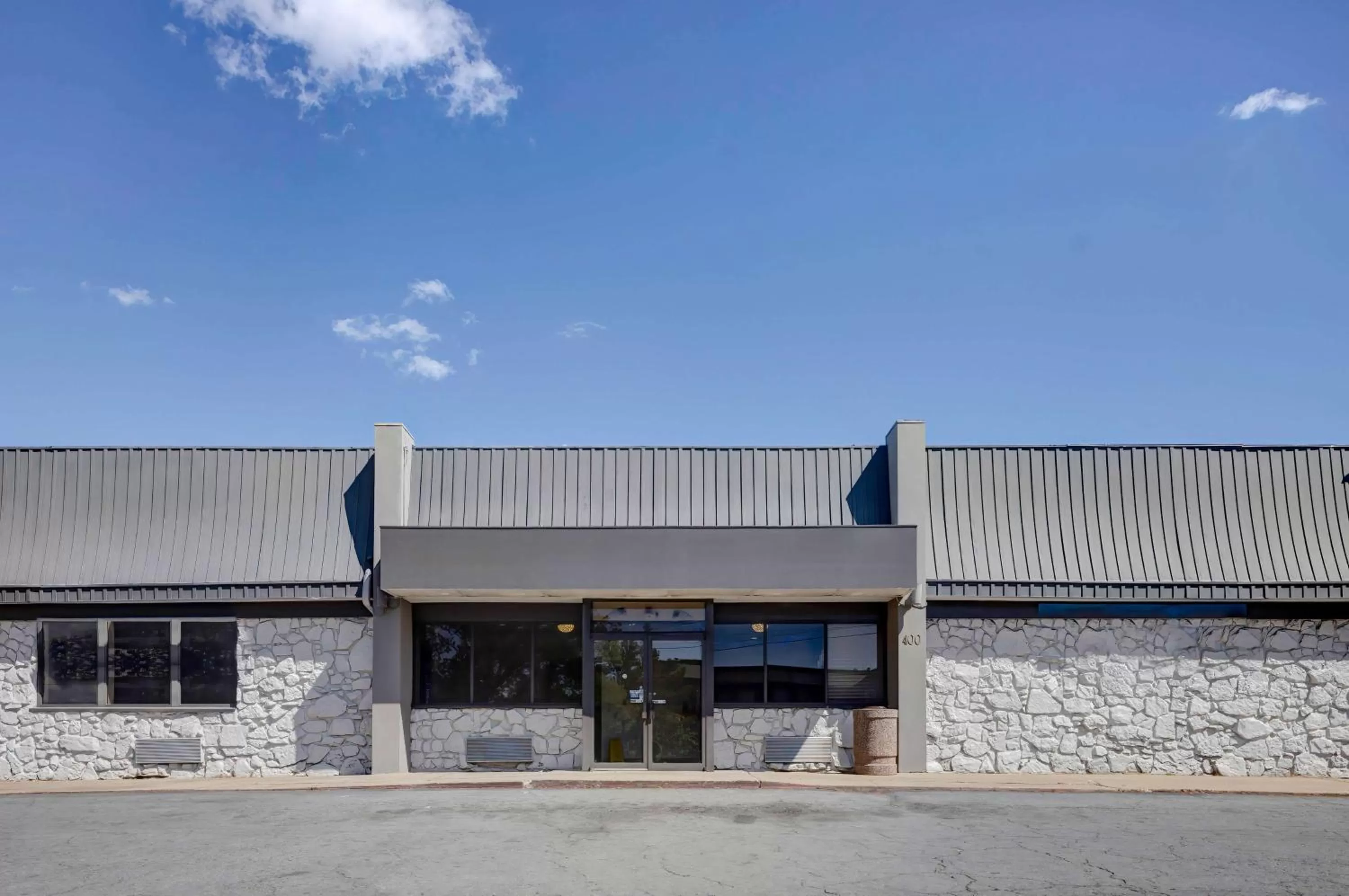 Property building in Motel 6 North Little Rock, AR-JFK Blvd