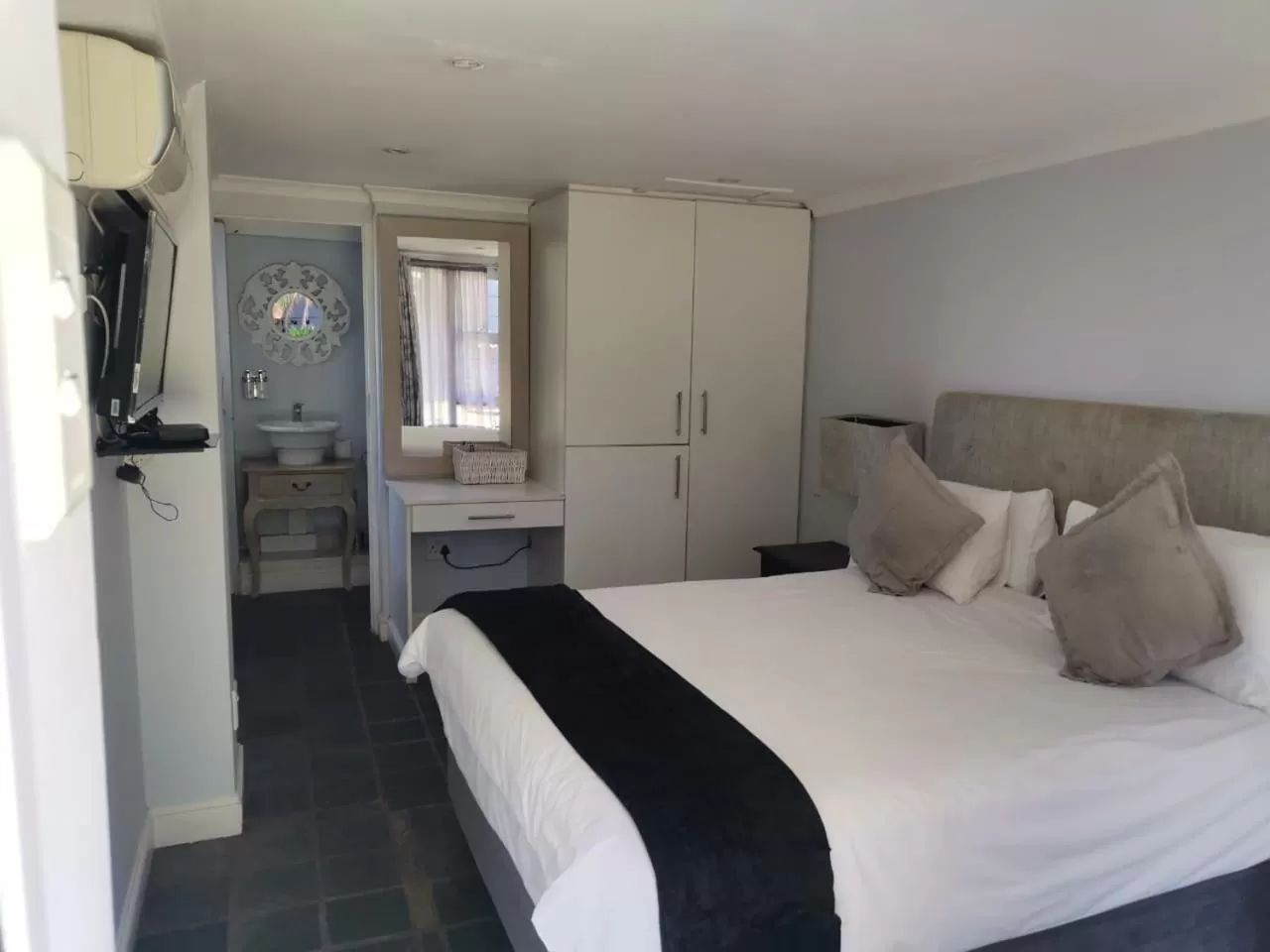 Bed in 268 On Ridge Guesthouse