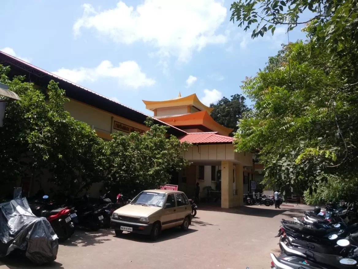Neighbourhood, Property Building in Anandan Tourist Home