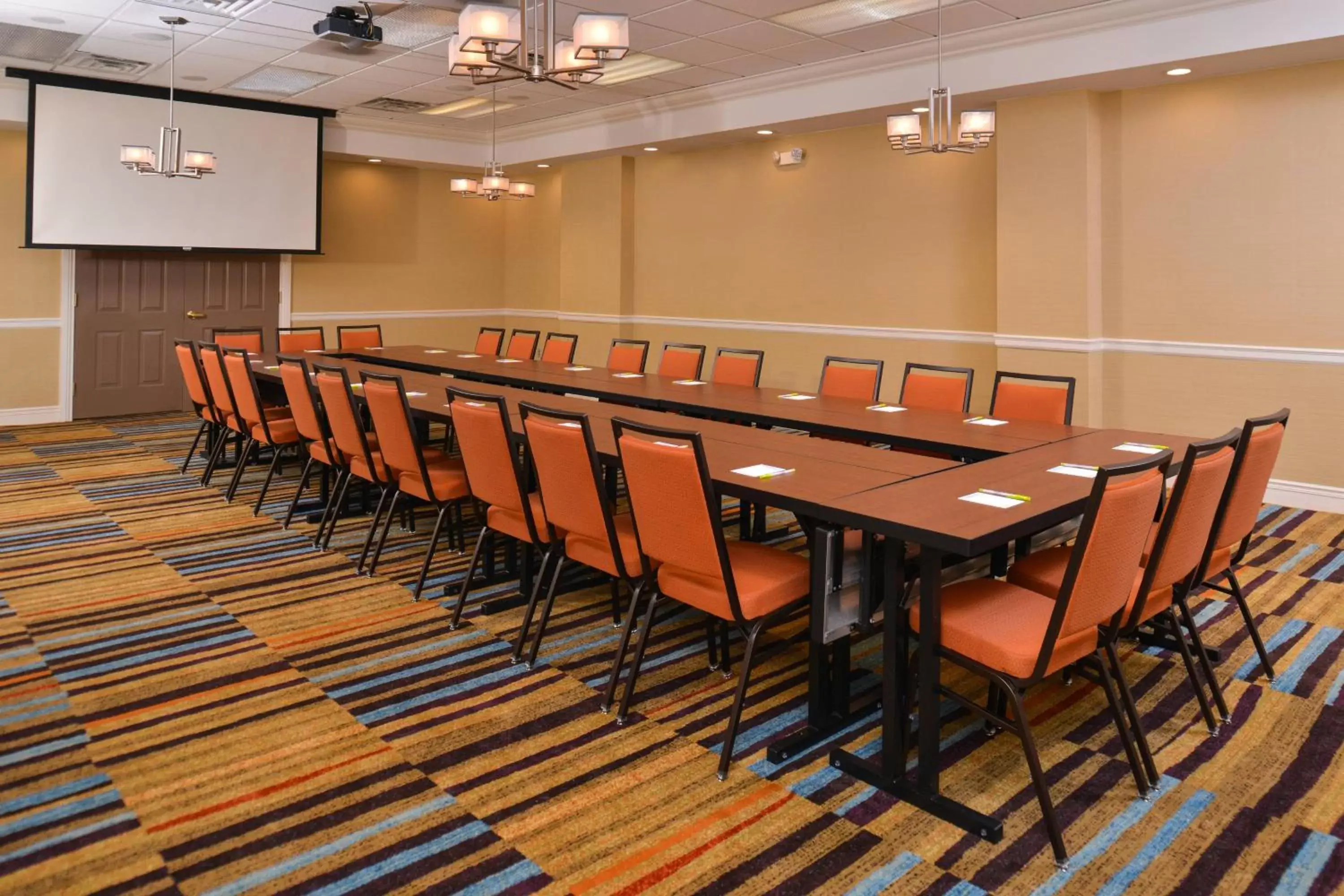 Meeting/conference room in Fairfield Inn & Suites by Marriott Albany Downtown