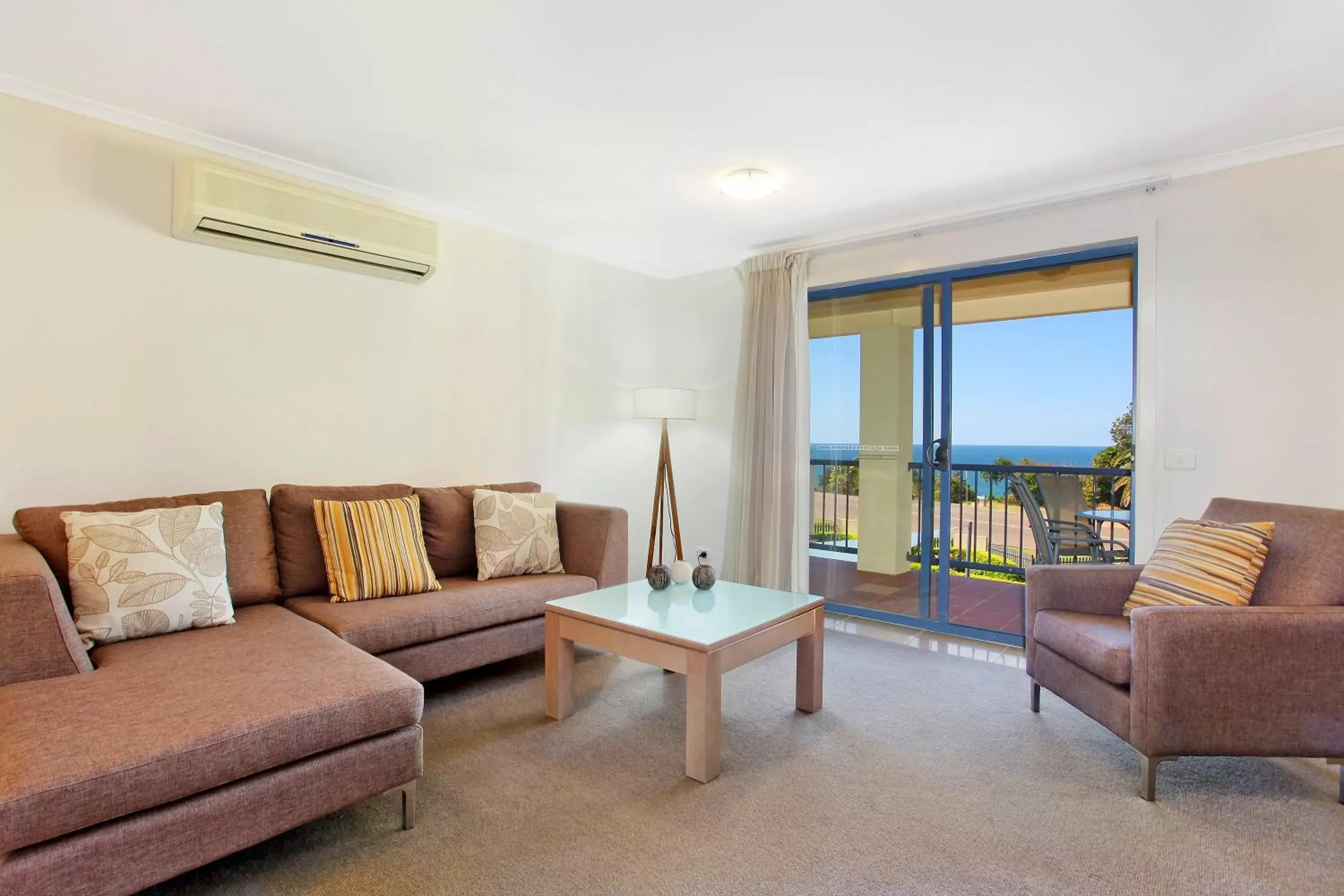 Living room, Seating Area in South Pacific Apartments