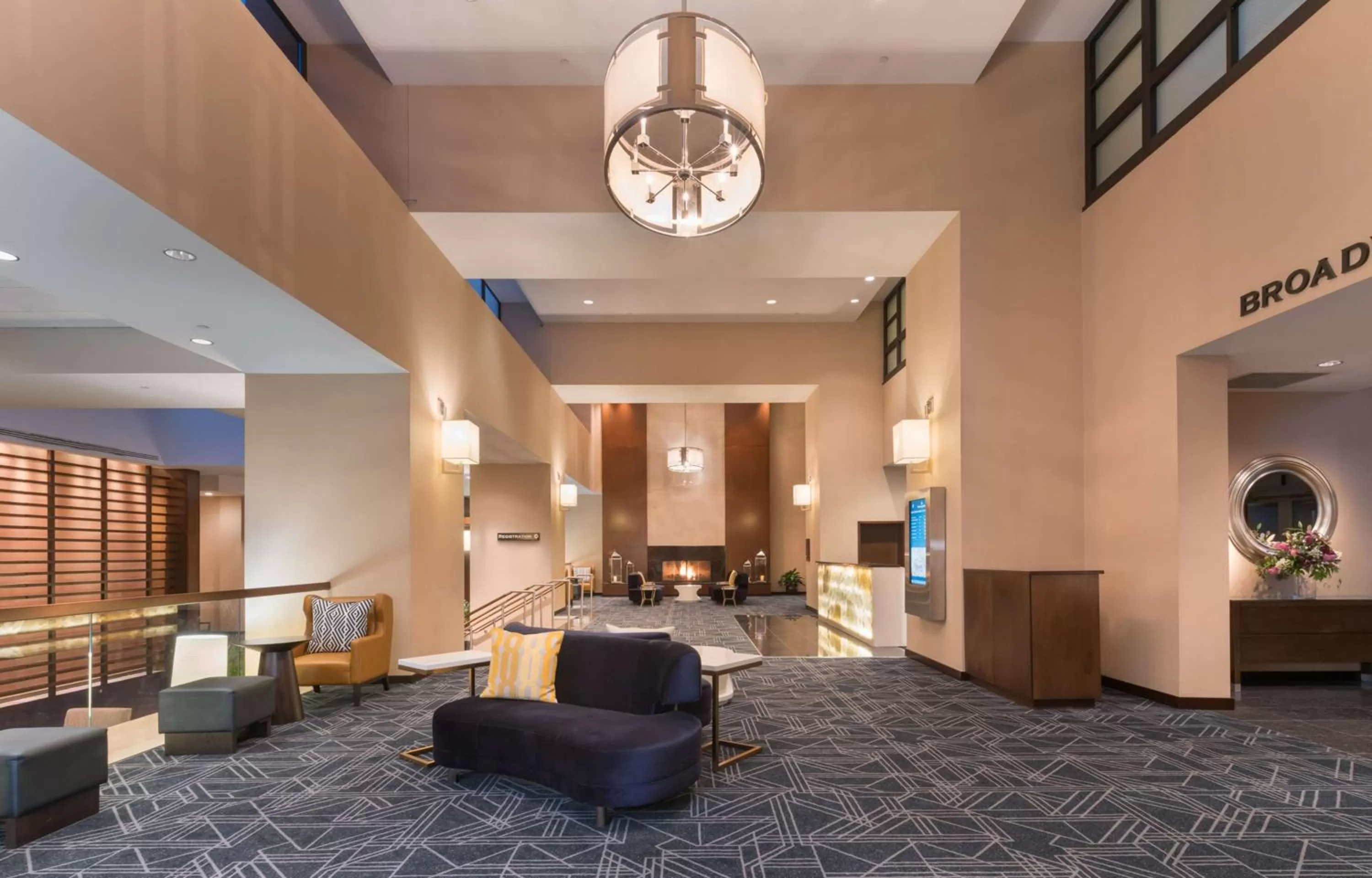 Lobby or reception in The Saratoga Hilton