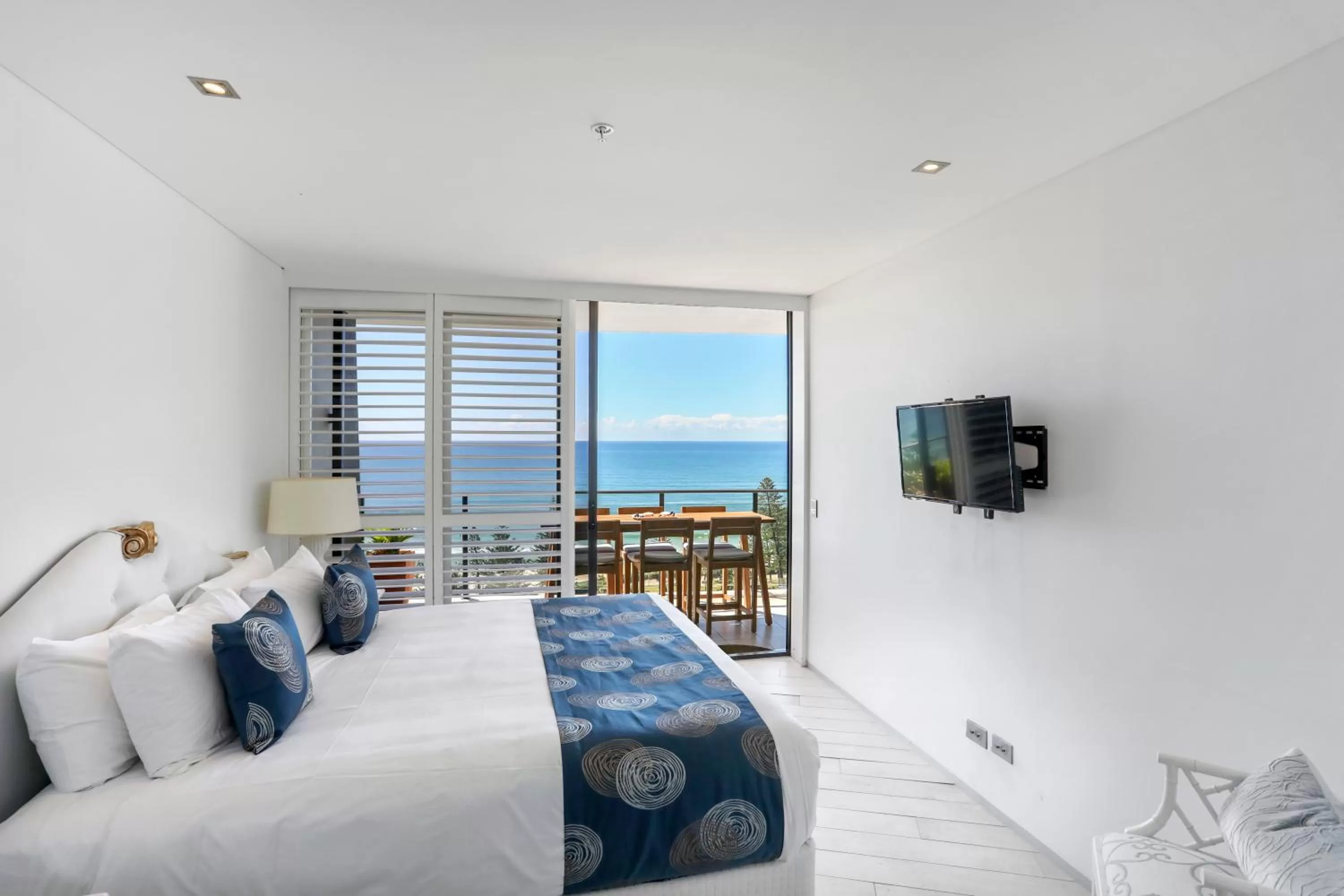 Bedroom, Bed in Ambience on Burleigh Beach