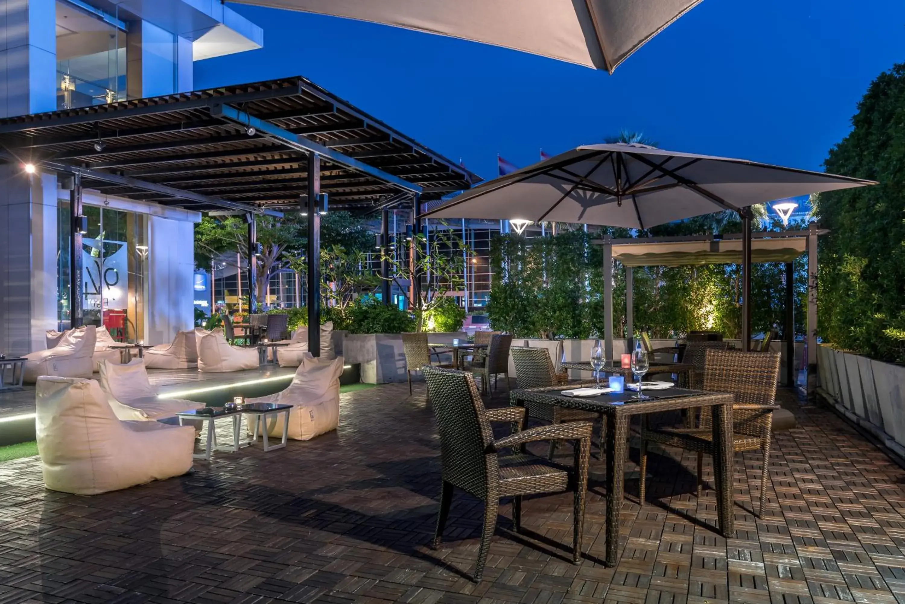 Business facilities, Restaurant/Places to Eat in Novotel Bangkok Impact Hotel