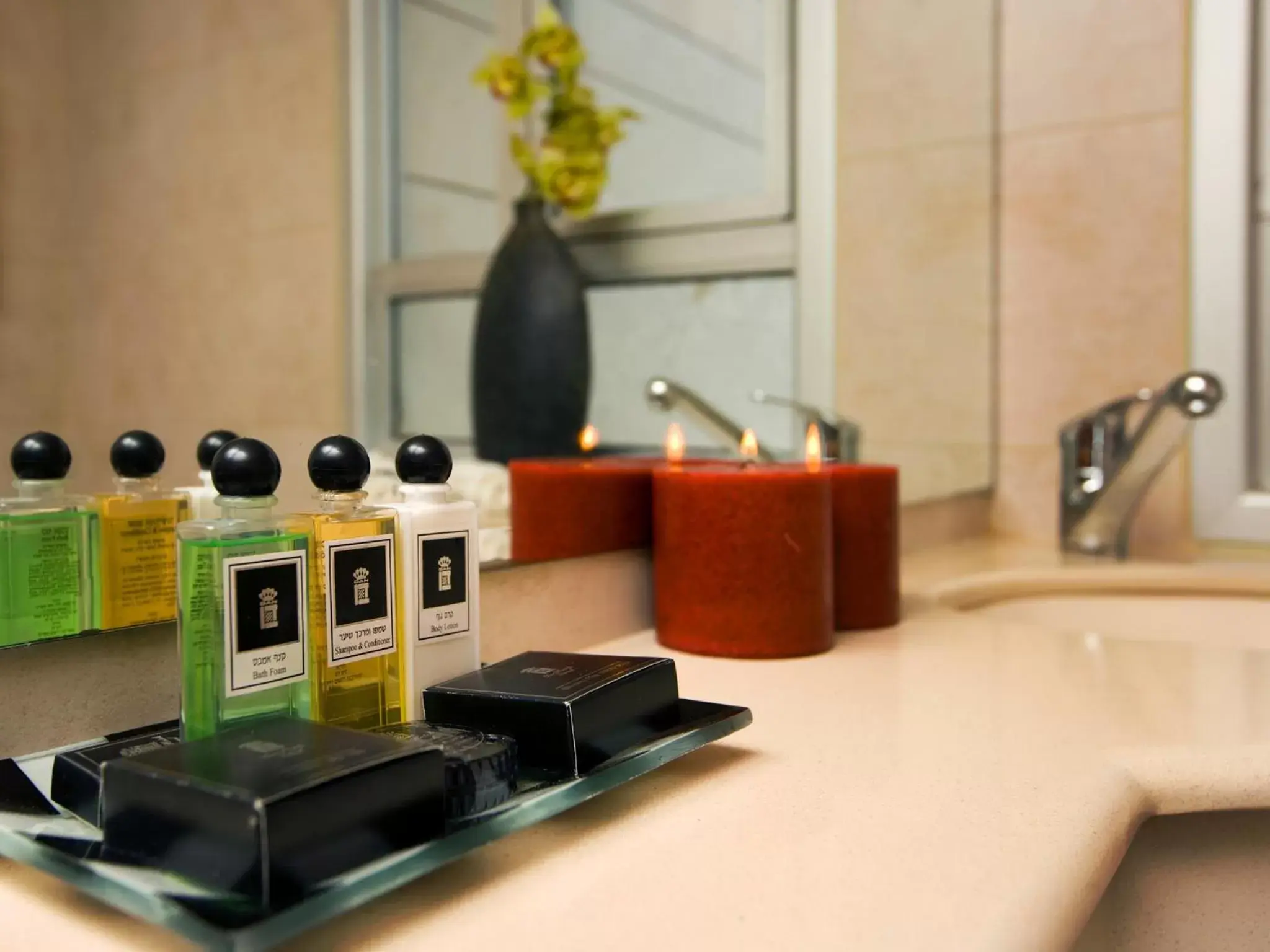 Superior Double or Twin Room in Dan Boutique Hotel Jerusalem Superior Double or Twin Room in Dan Boutique Hotel Jerusalem