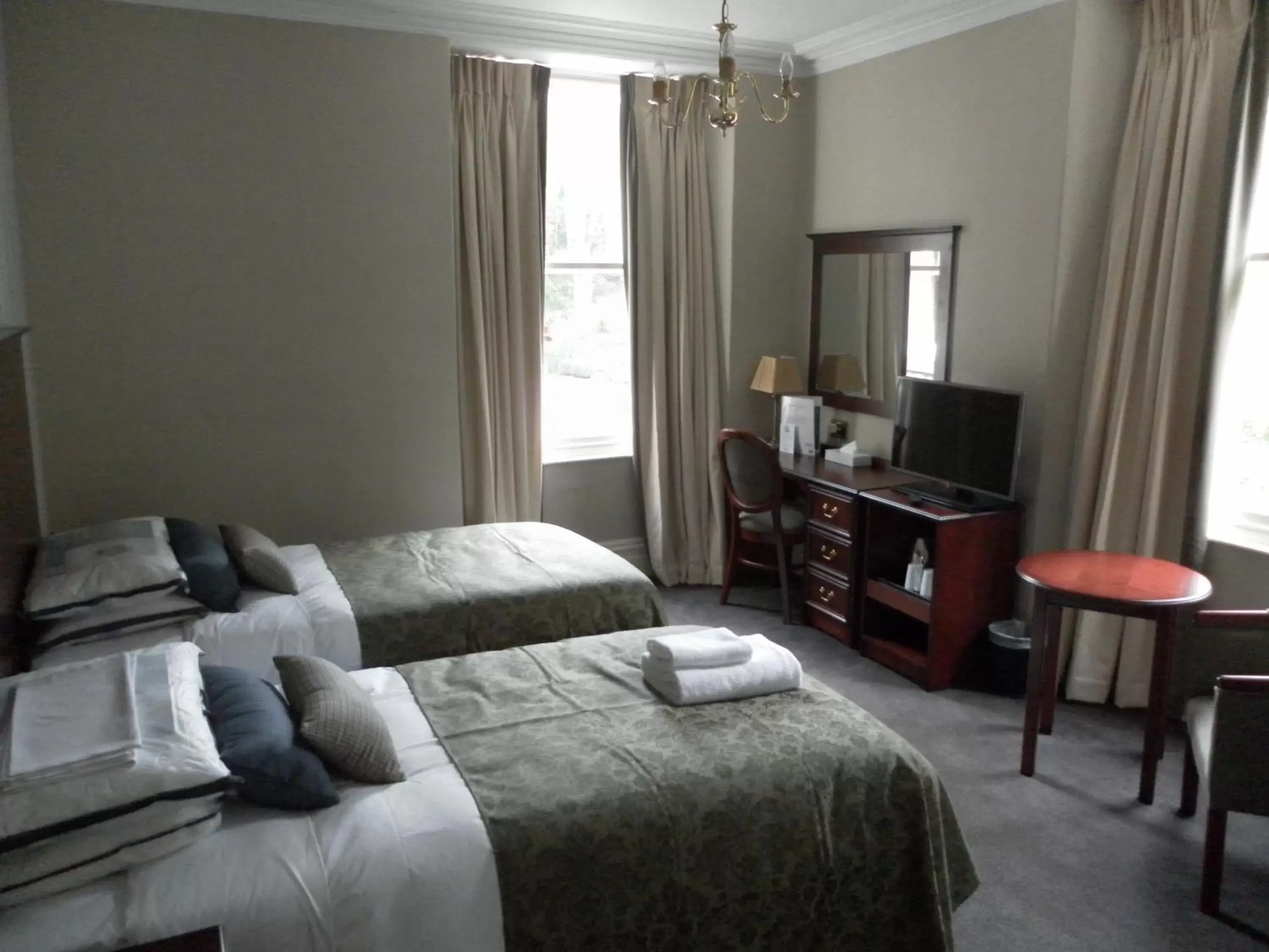 Bed, Room Photo in Cumbria Grand Hotel