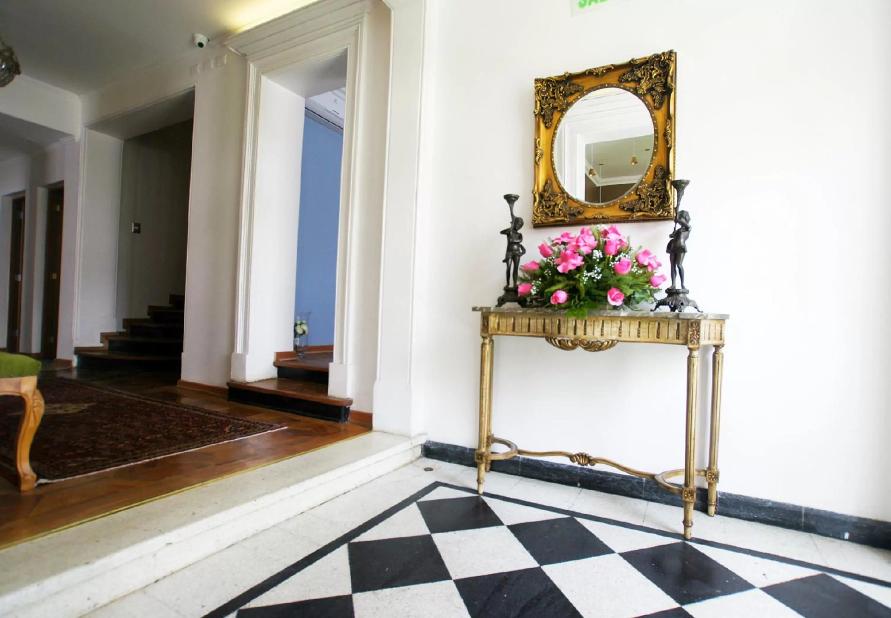 Lobby or reception in Quiral Hotel Boutique