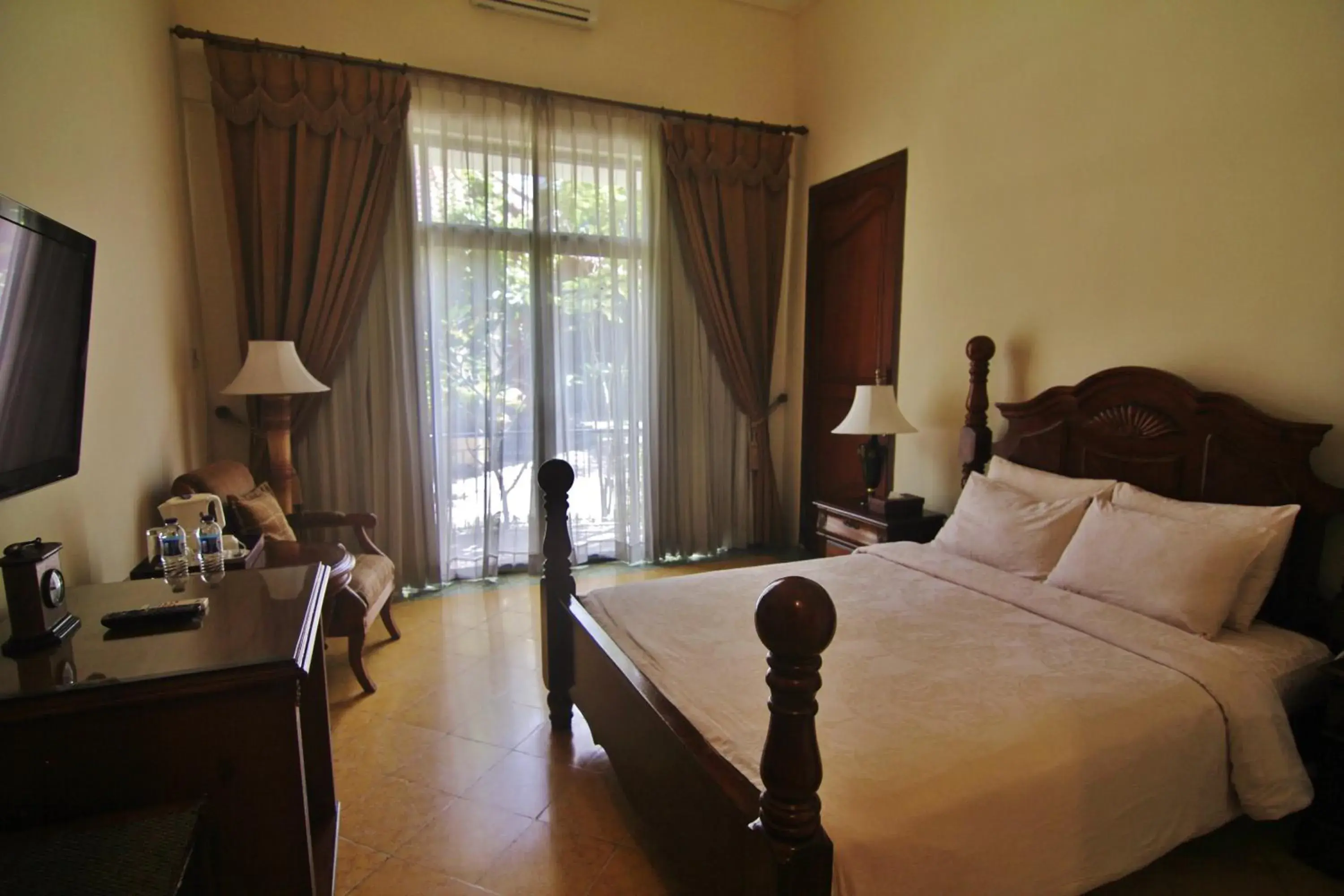 bunk bed, Bed in Sarasvati Borobudur bunk bed, Bed in Sarasvati Borobudur