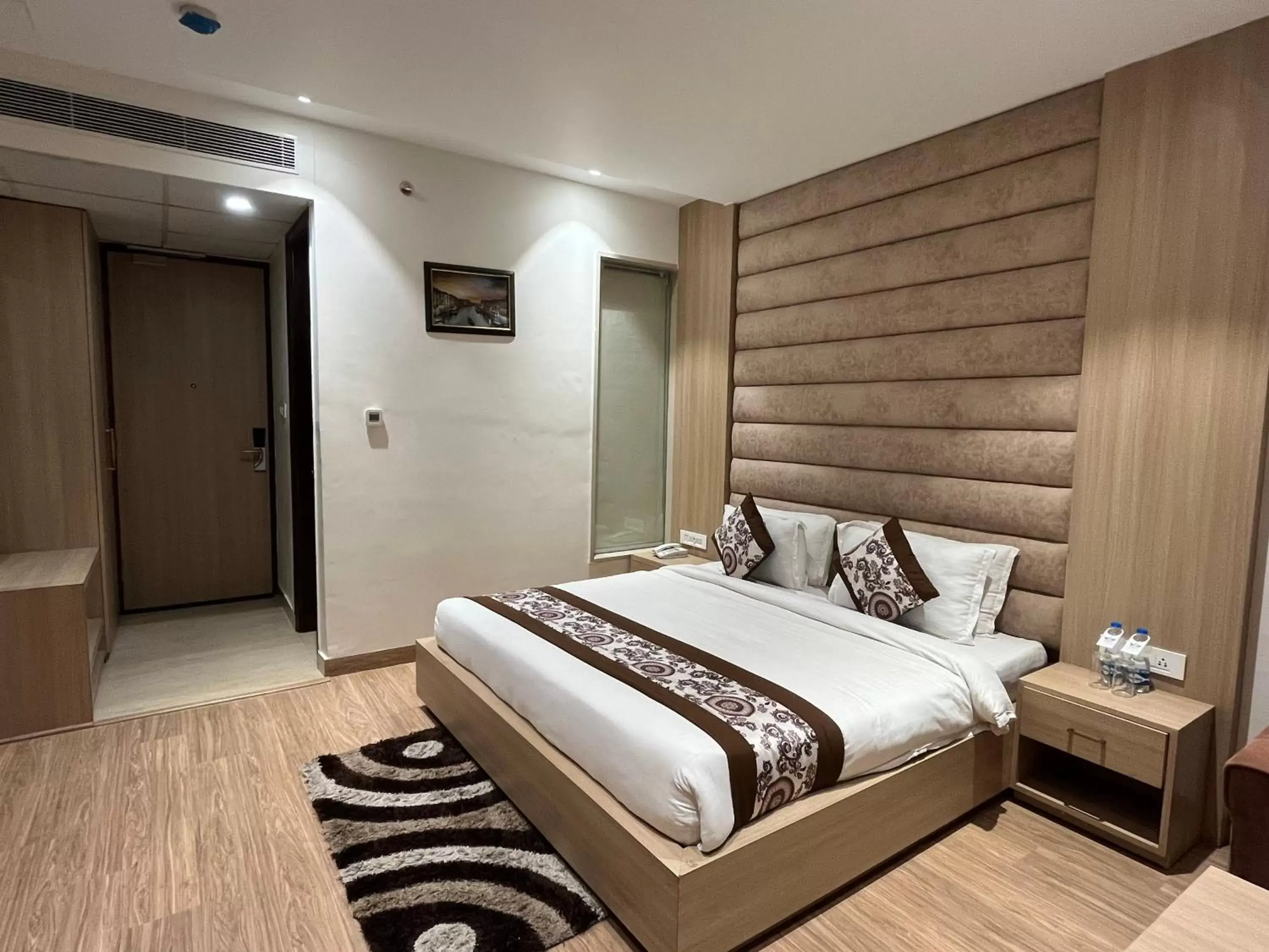 Photo of the whole room, Bed in RRV Hotel Photo of the whole room, Bed in RRV Hotel