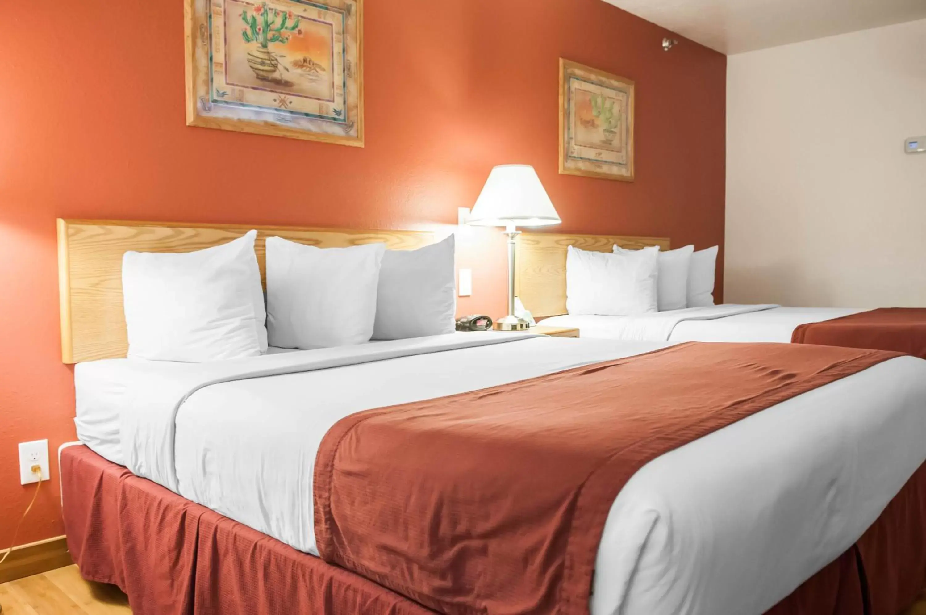 Queen Room with Two Queen Beds - Pet Friendly in Econo Lodge Old Town Albuquerque