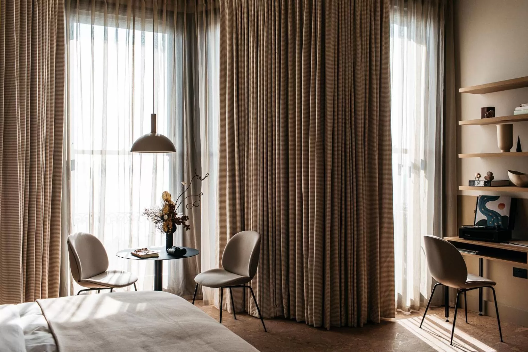 Bedroom in Port Hotel