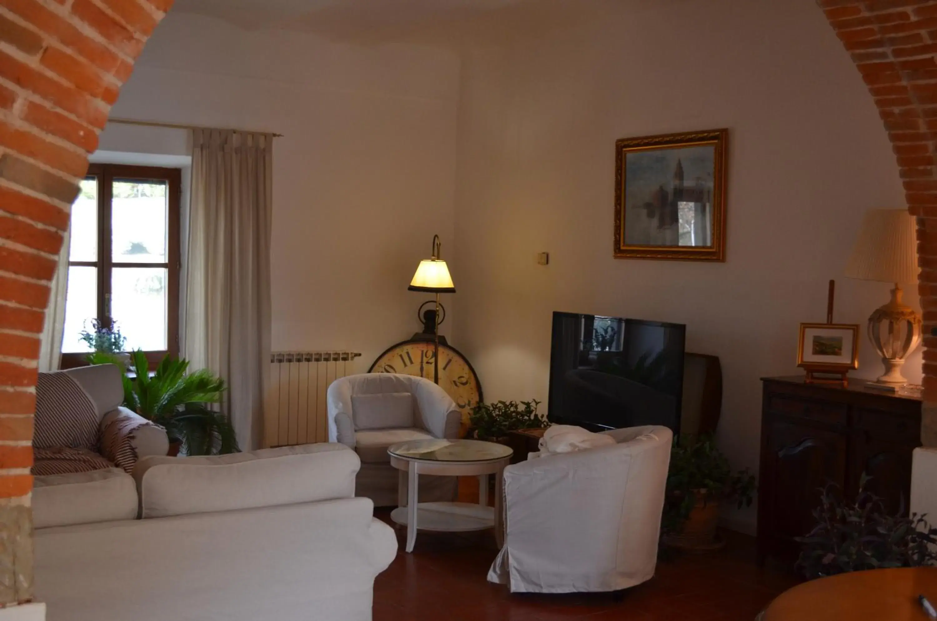 Communal lounge/ TV room, Seating Area in Villa Schiatti