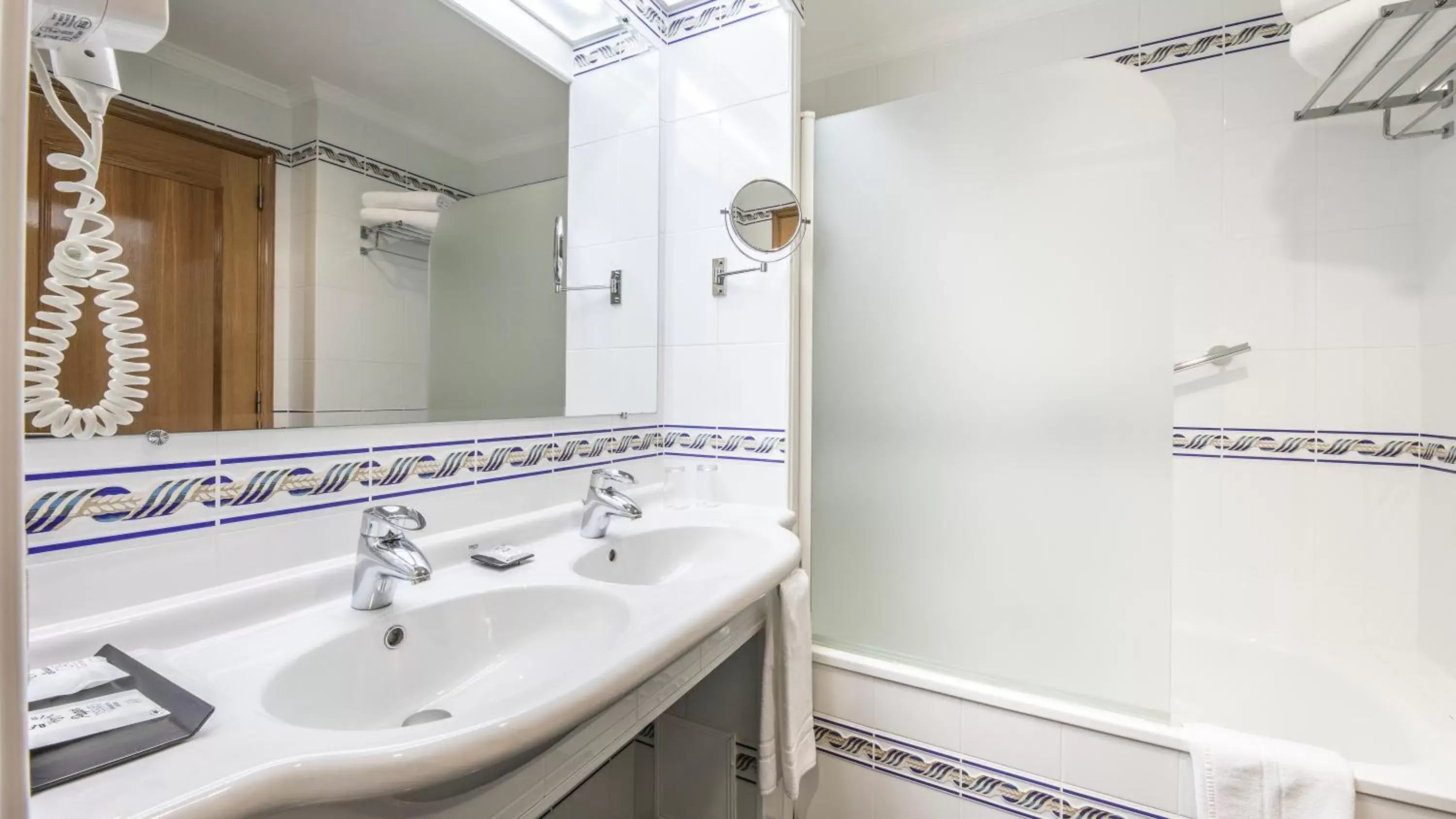 Bathroom in Ukino Palmeiras Village - Family Resort