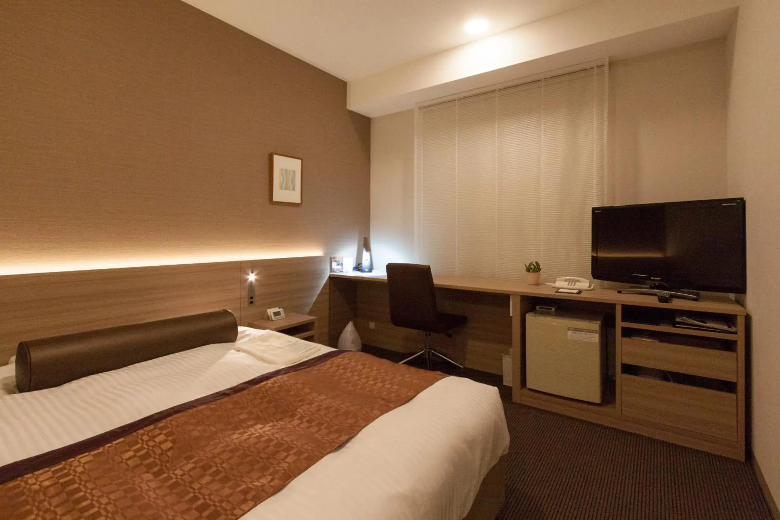 Photo of the whole room, Bed in Ueda Tokyu REI Hotel