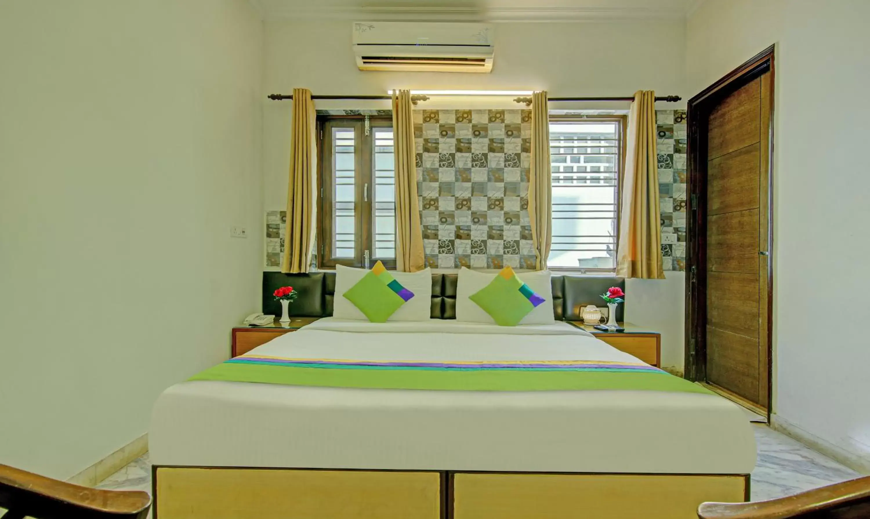 Bedroom in Itsy Hotels Swastika Inn Sector 26 Bedroom in Itsy Hotels Swastika Inn Sector 26