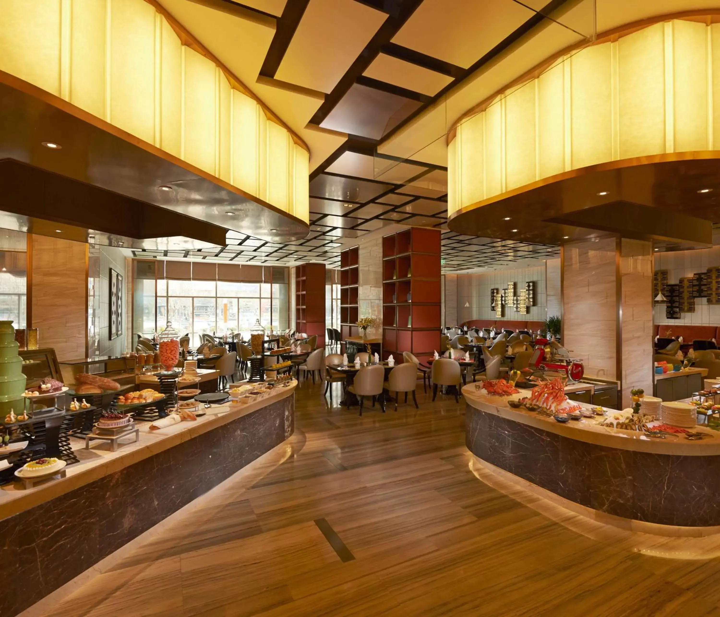 Dining area, Restaurant/Places to Eat in Hilton Zhengzhou