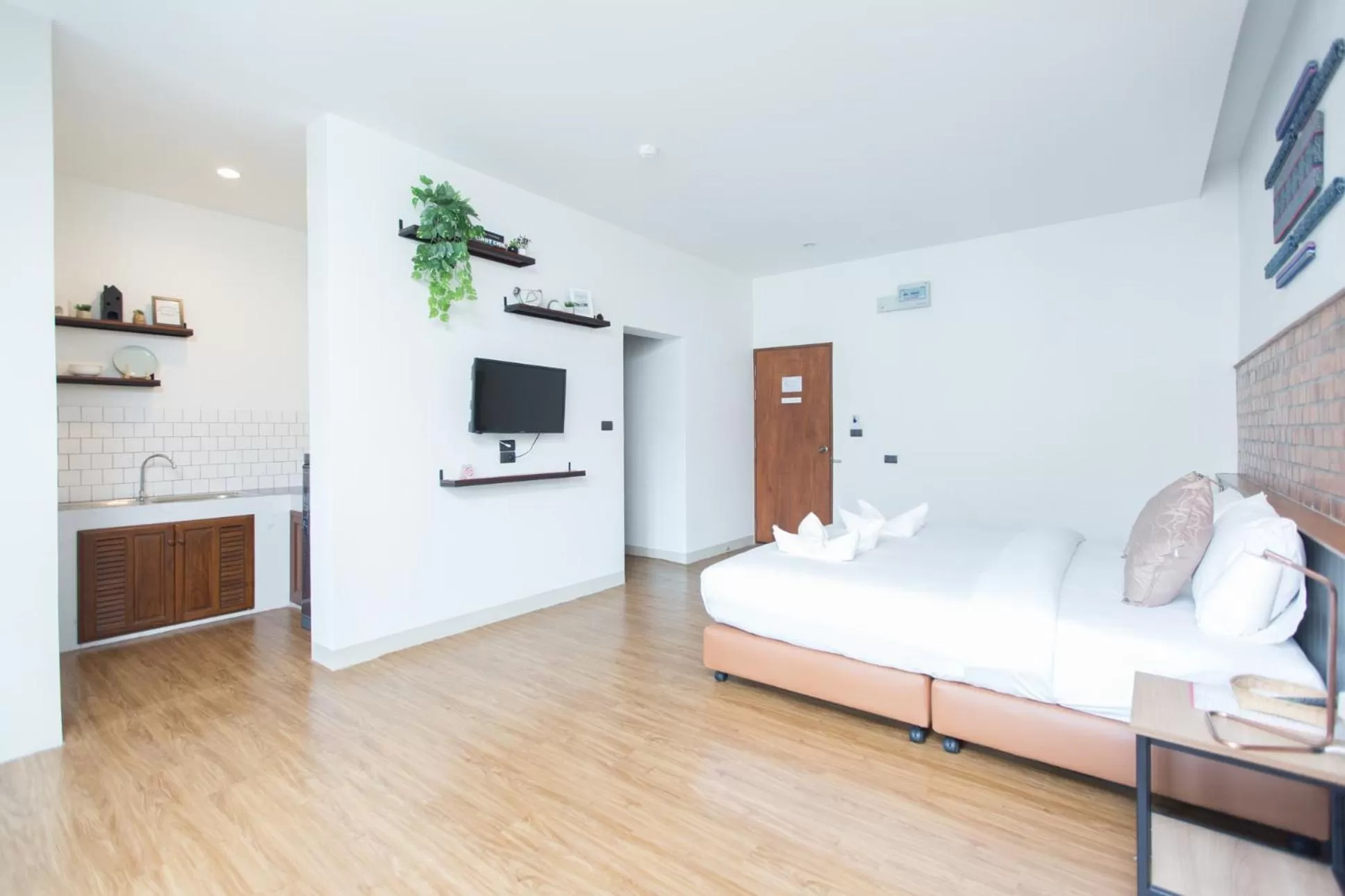 Bed in The Old City Wall Inn