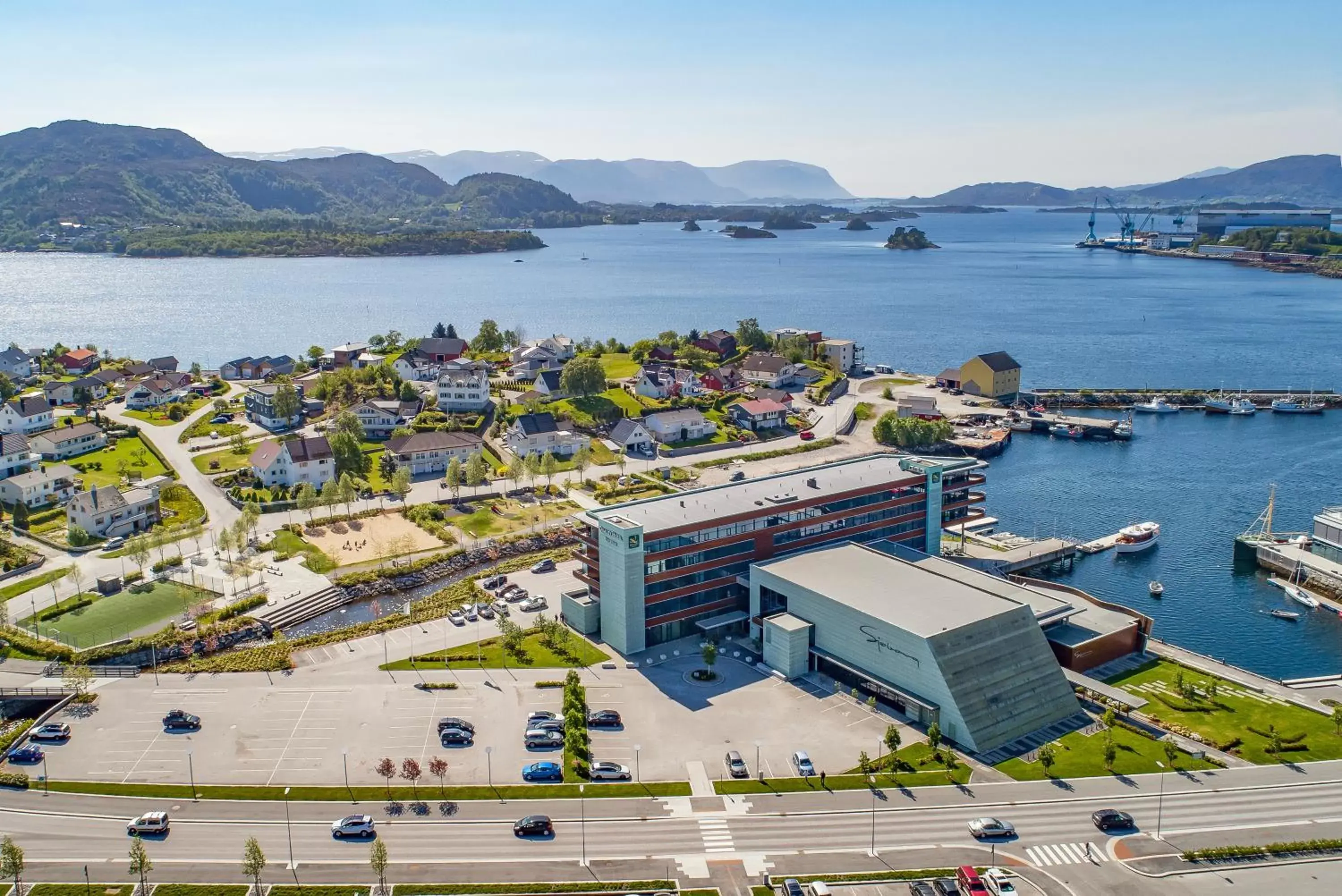 Bird's eye view, Bird's-eye View in Quality Hotel Ulstein