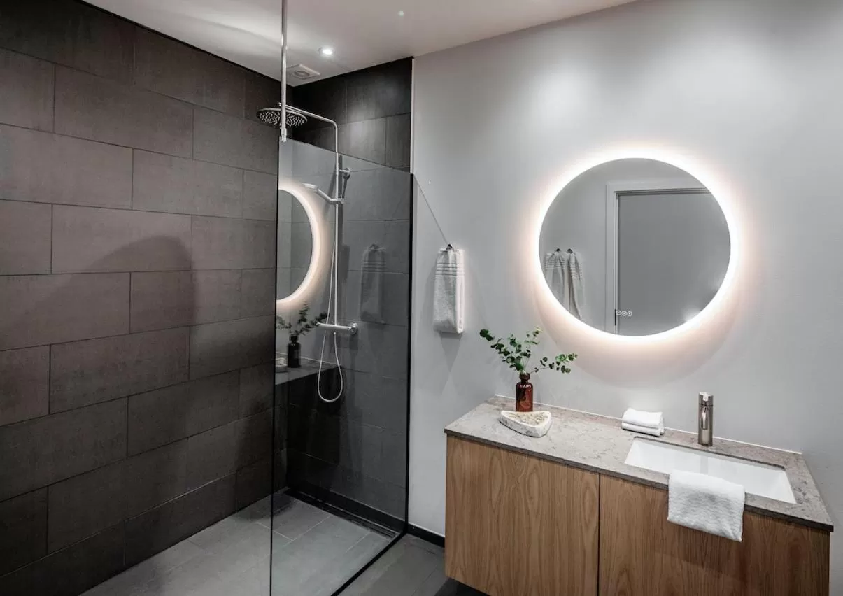 Shower in Langhoff & Juul Boutique Hotel og Restaurant