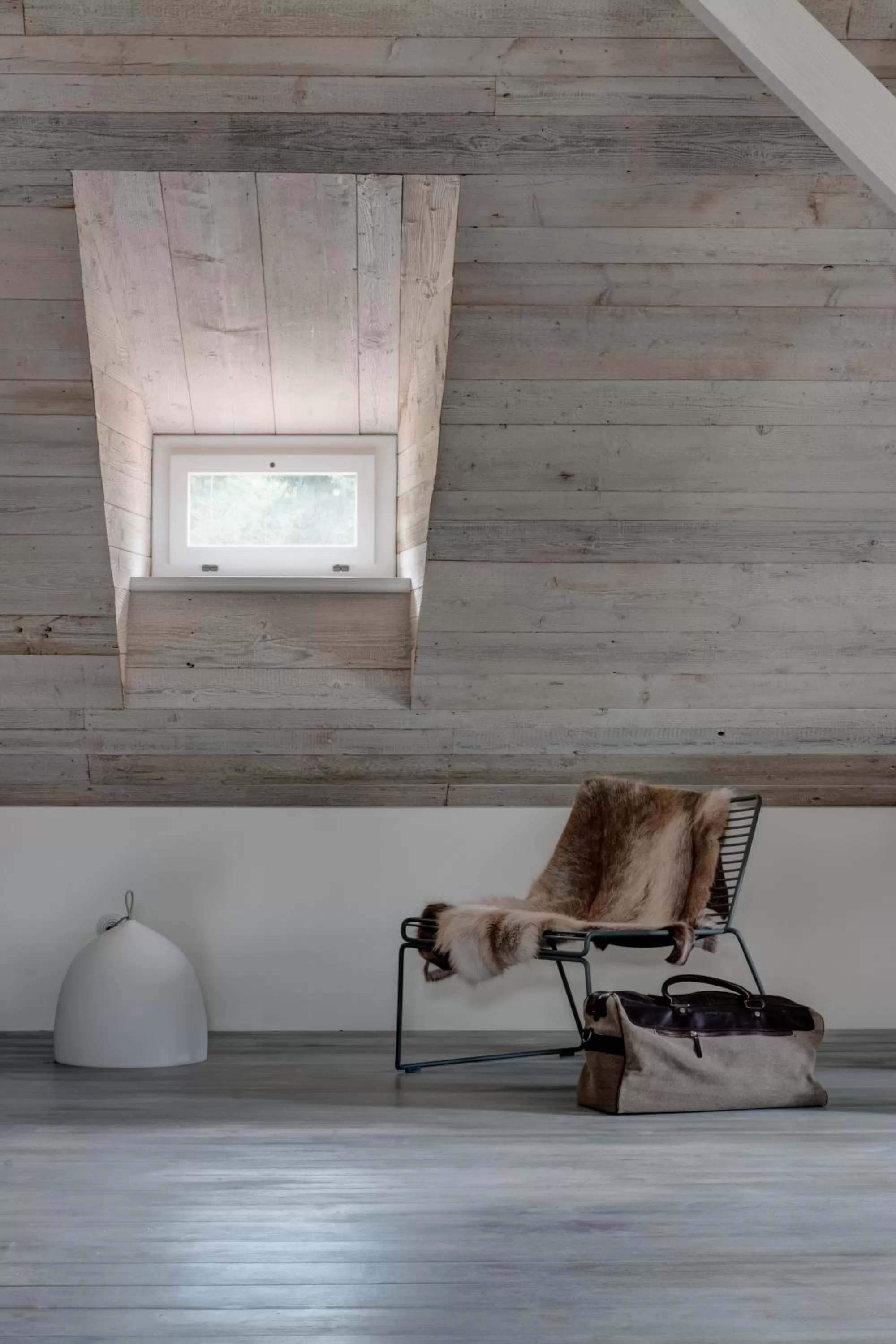 Seating area in Mezi plůtky boutique dům