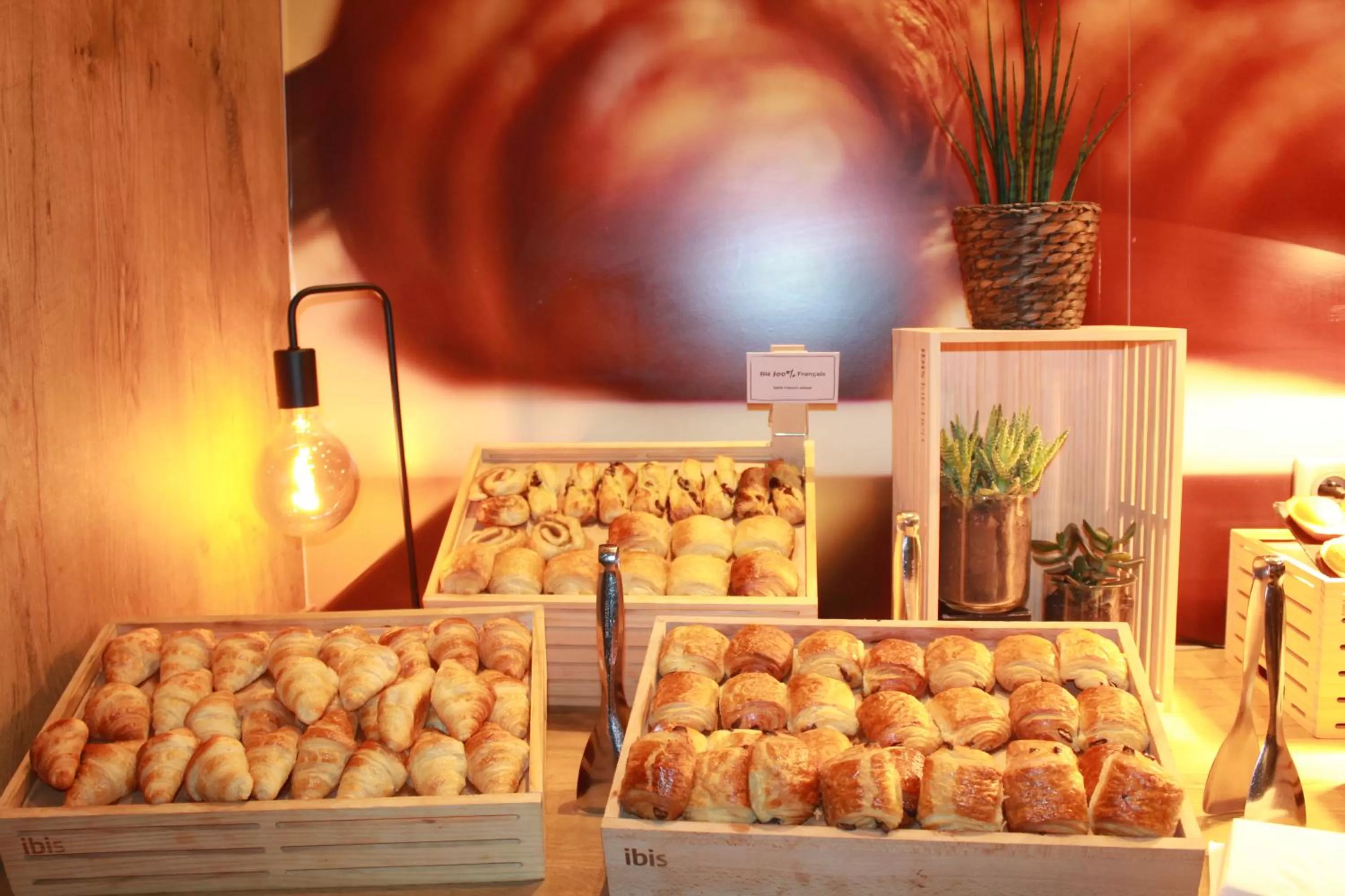 Breakfast in ibis Lyon Centre