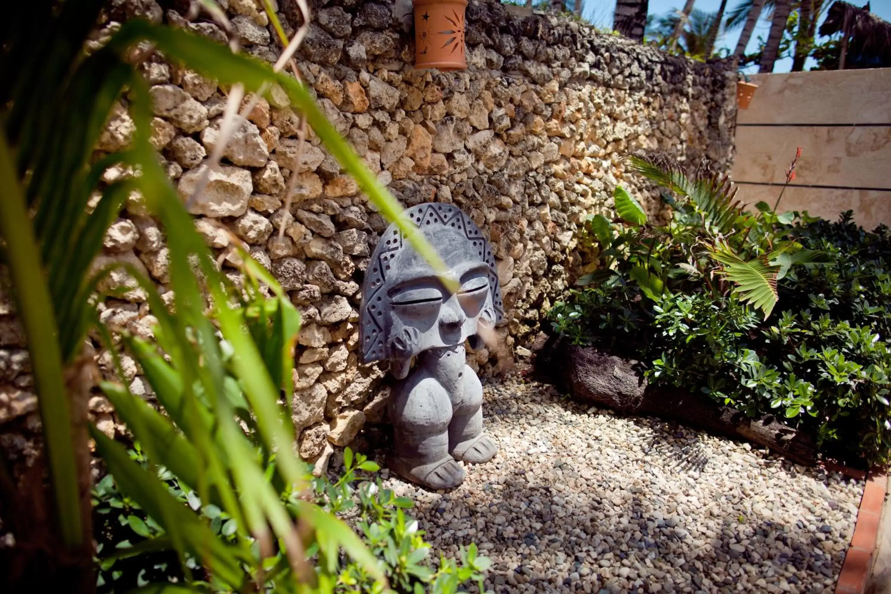 Garden in Kite Beach Inn