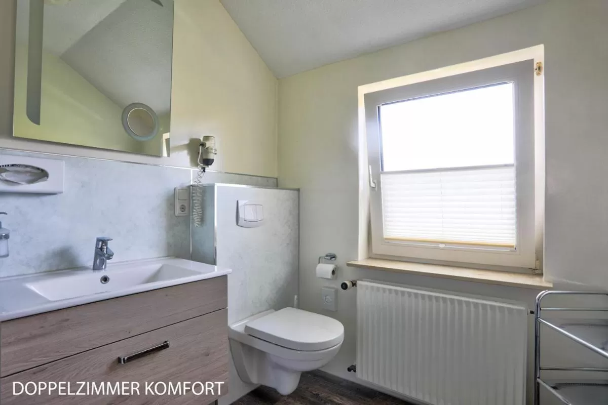 Toilet in Stössels Hotel