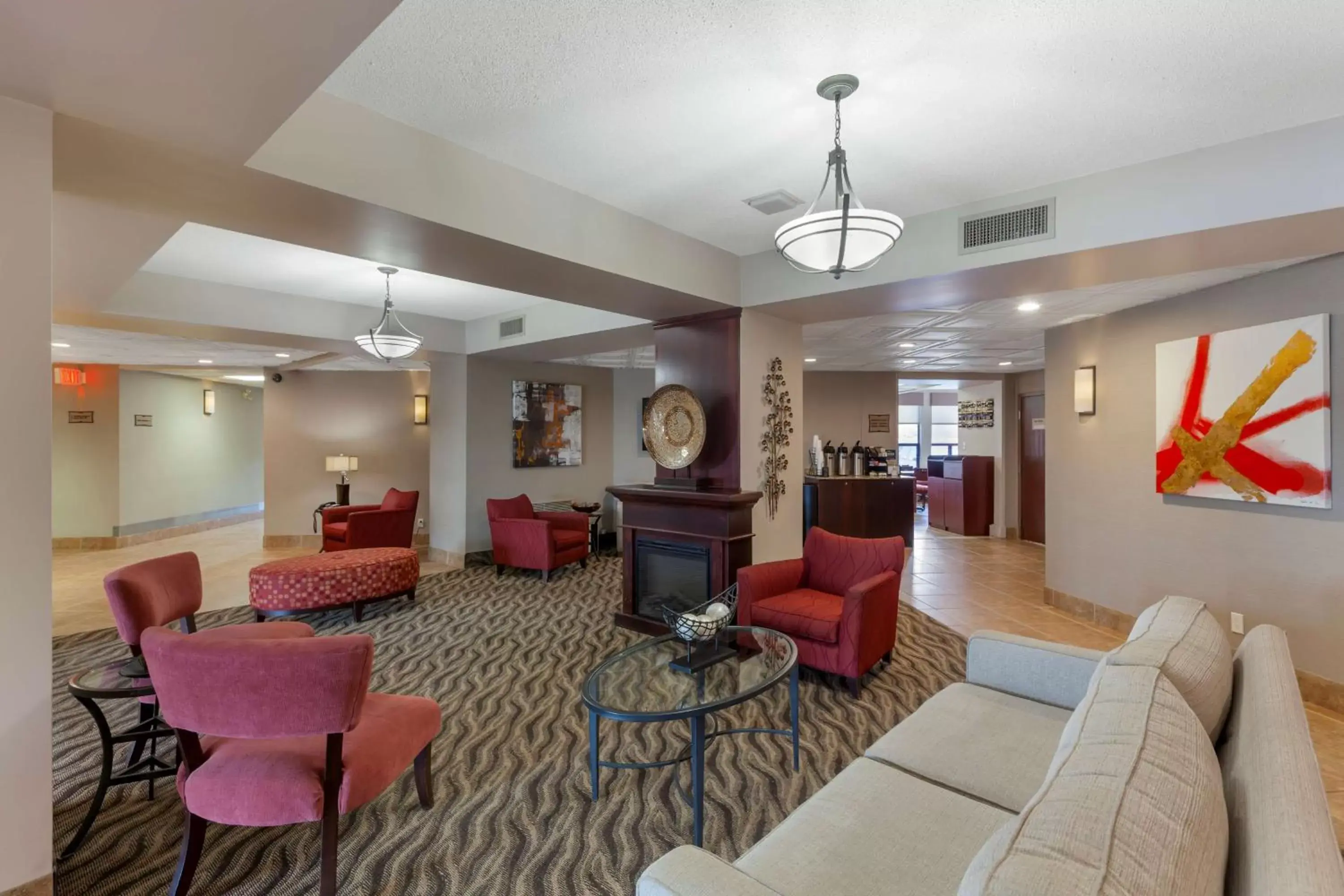 Lobby or reception, Seating Area in Best Western Plus Rose City Suites