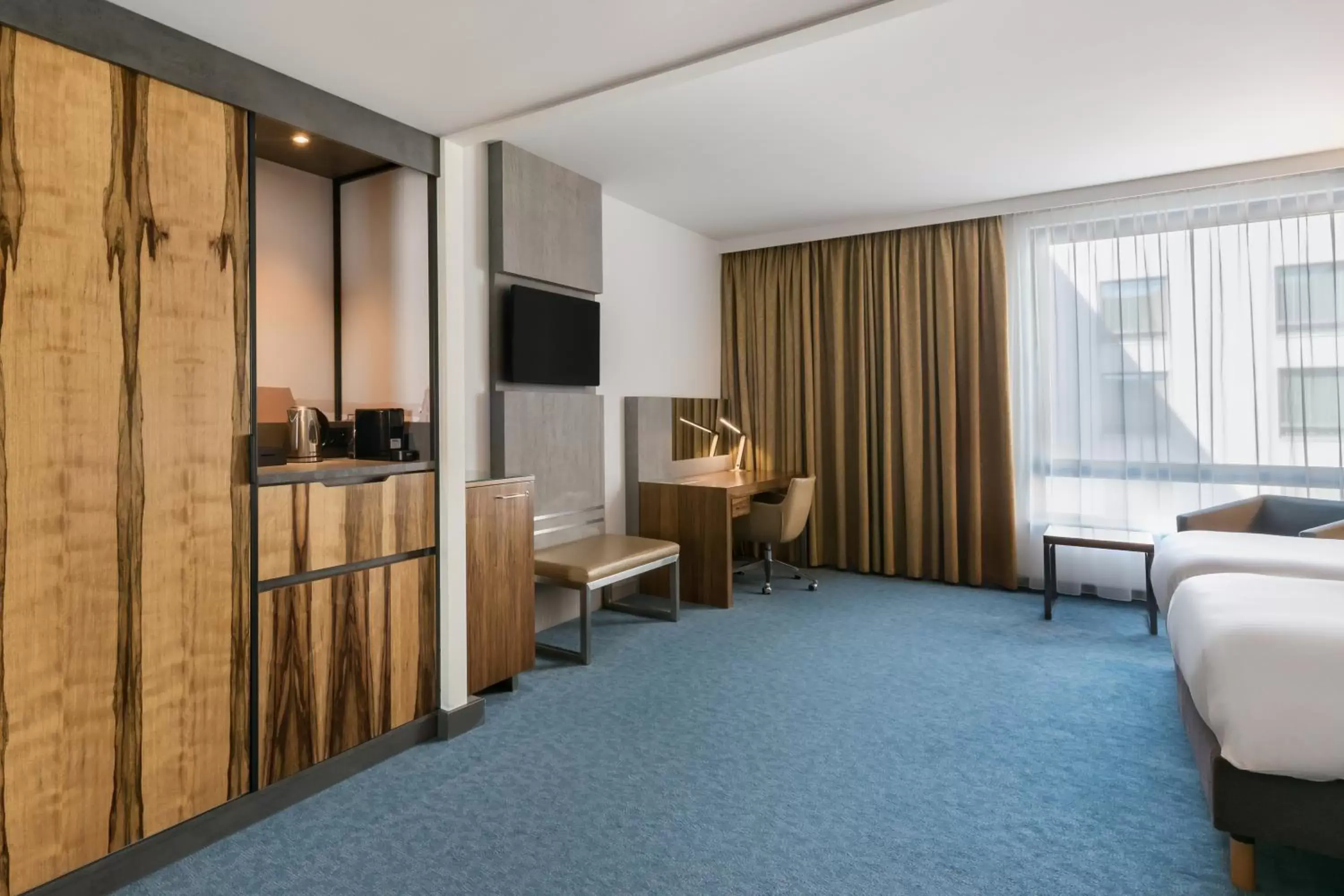 Area and facilities, TV/Entertainment Center in Radisson Blu Hotel Krakow