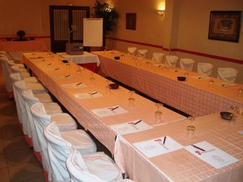 Business facilities, Business Area/Conference Room in Tudanca Benavente