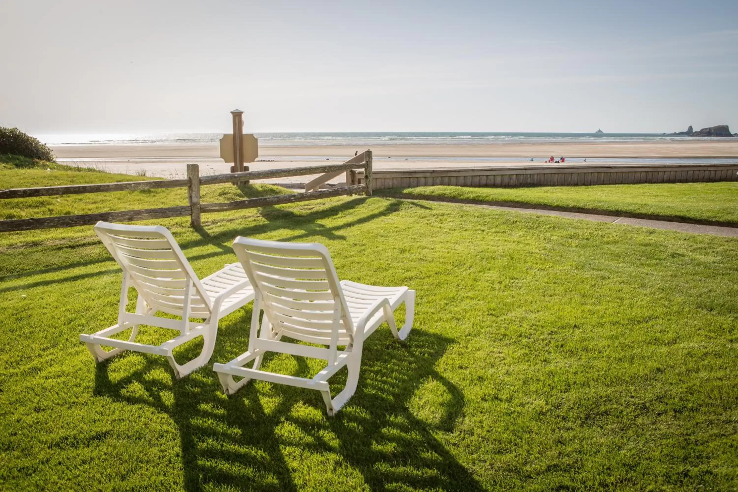 Beach in Schooner's Cove Inn