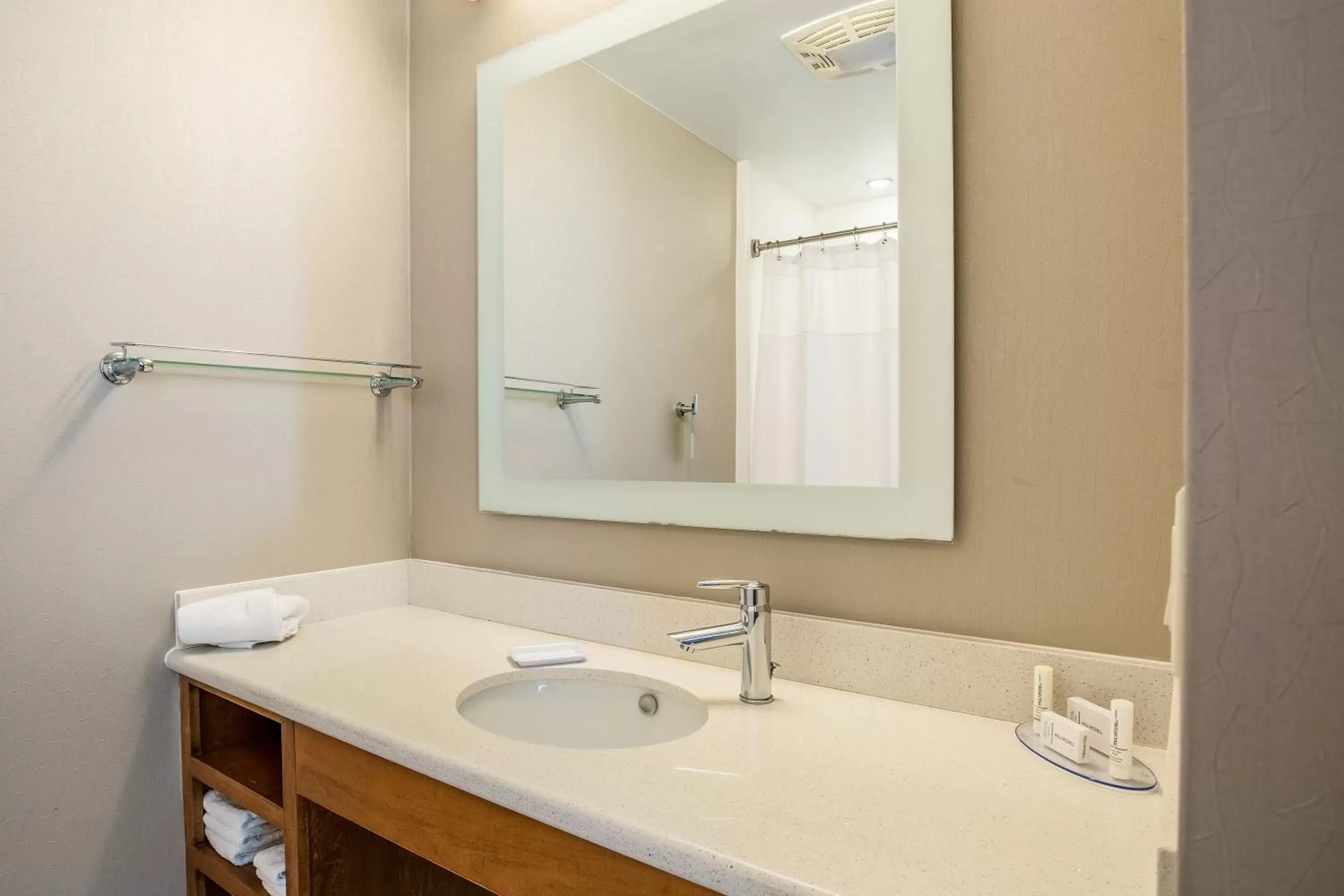Bathroom in SpringHill Suites by Marriott Houston Rosenberg